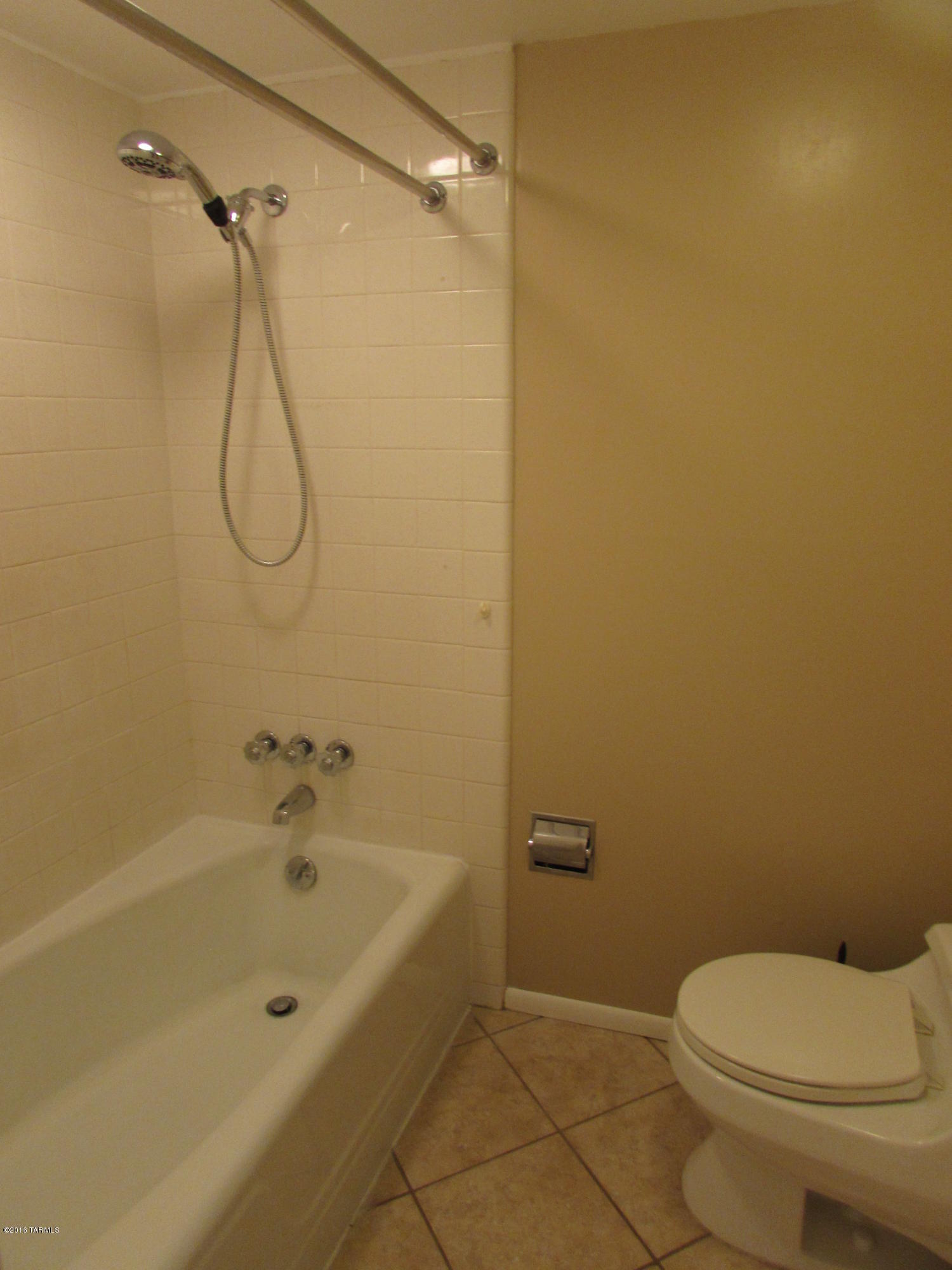 Country Club Heights - Residential Lease