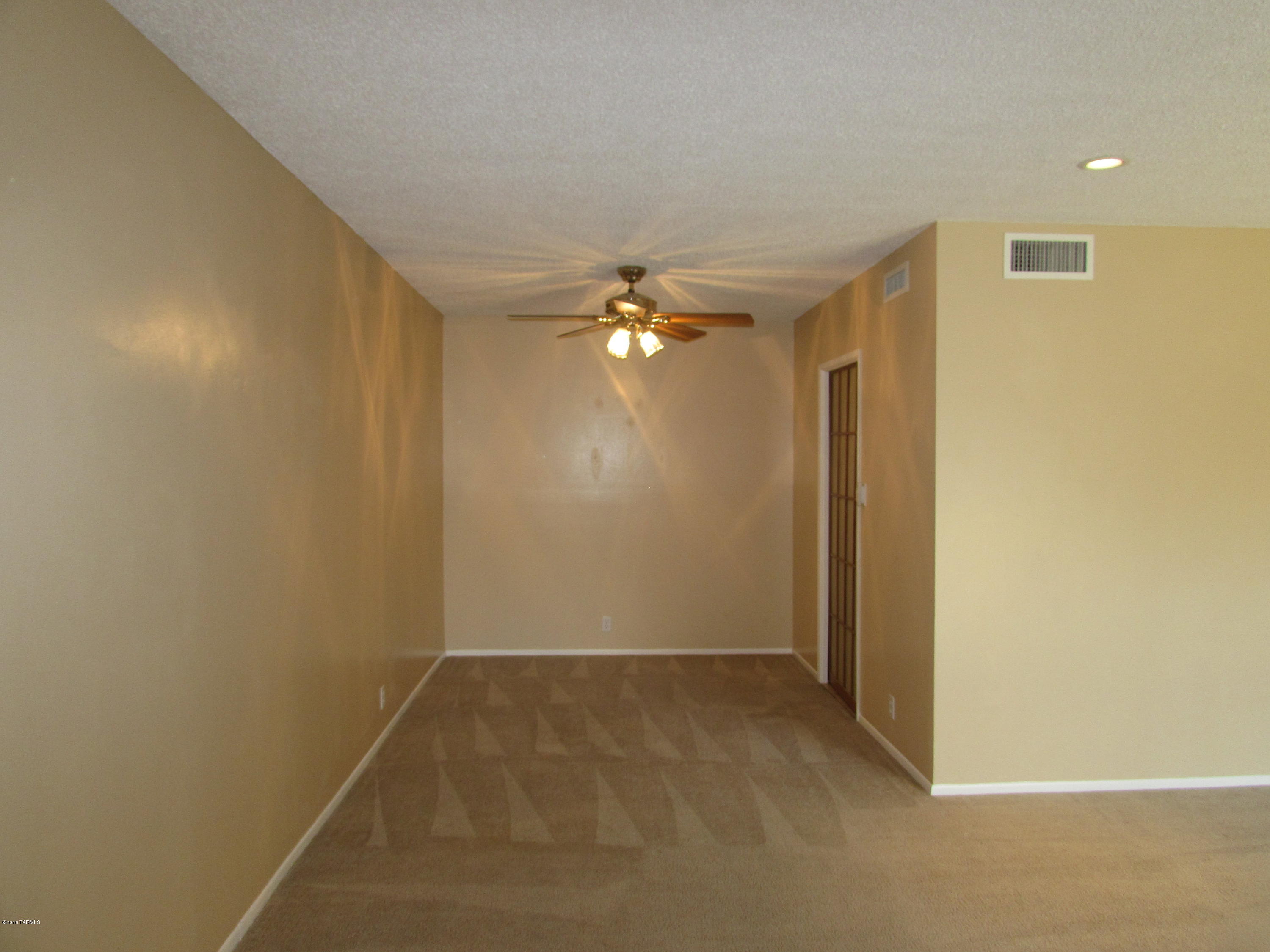 Country Club Heights - Residential Lease