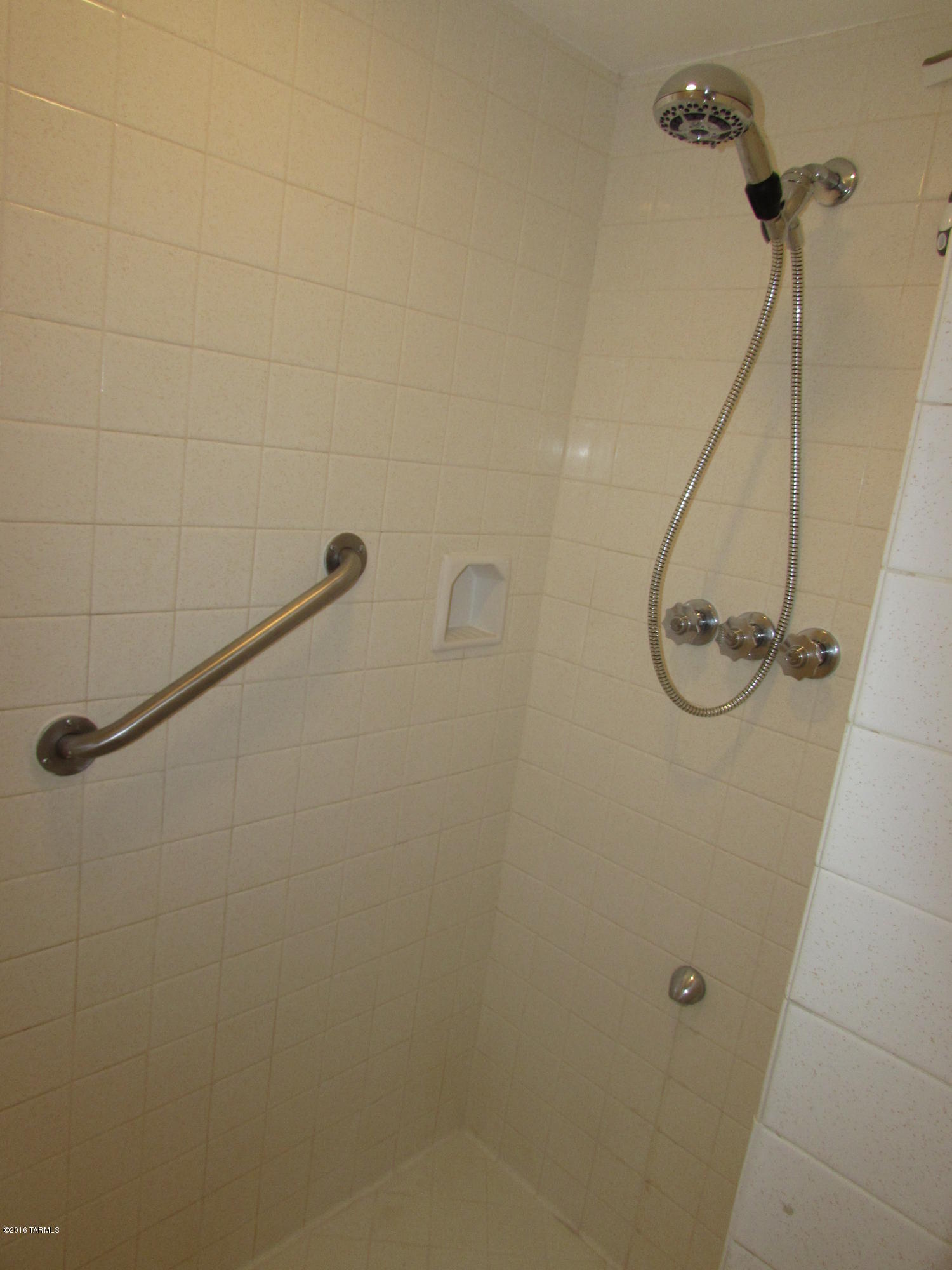 Country Club Heights - Residential Lease