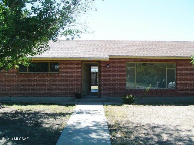 Great home on cul de sac lot at corner of Granada West and Granada North. 4 bedroom/2 bath home. Central evap cooling with newer FAG furnace. Has 592 SF metal shop/storage/ workshop in rear. Great neighborhood that is close to schools.