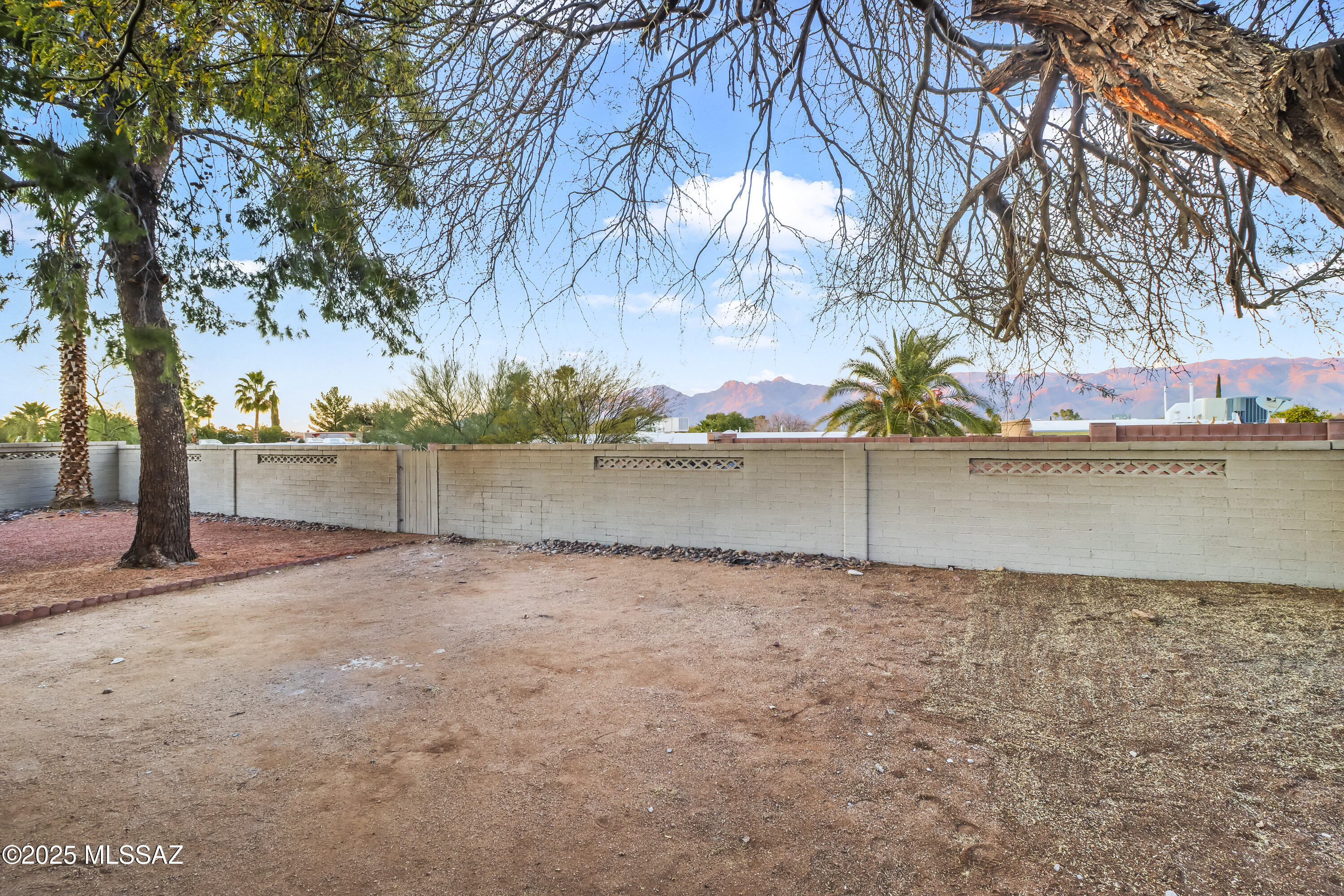 Broadway East (254-390) - Residential