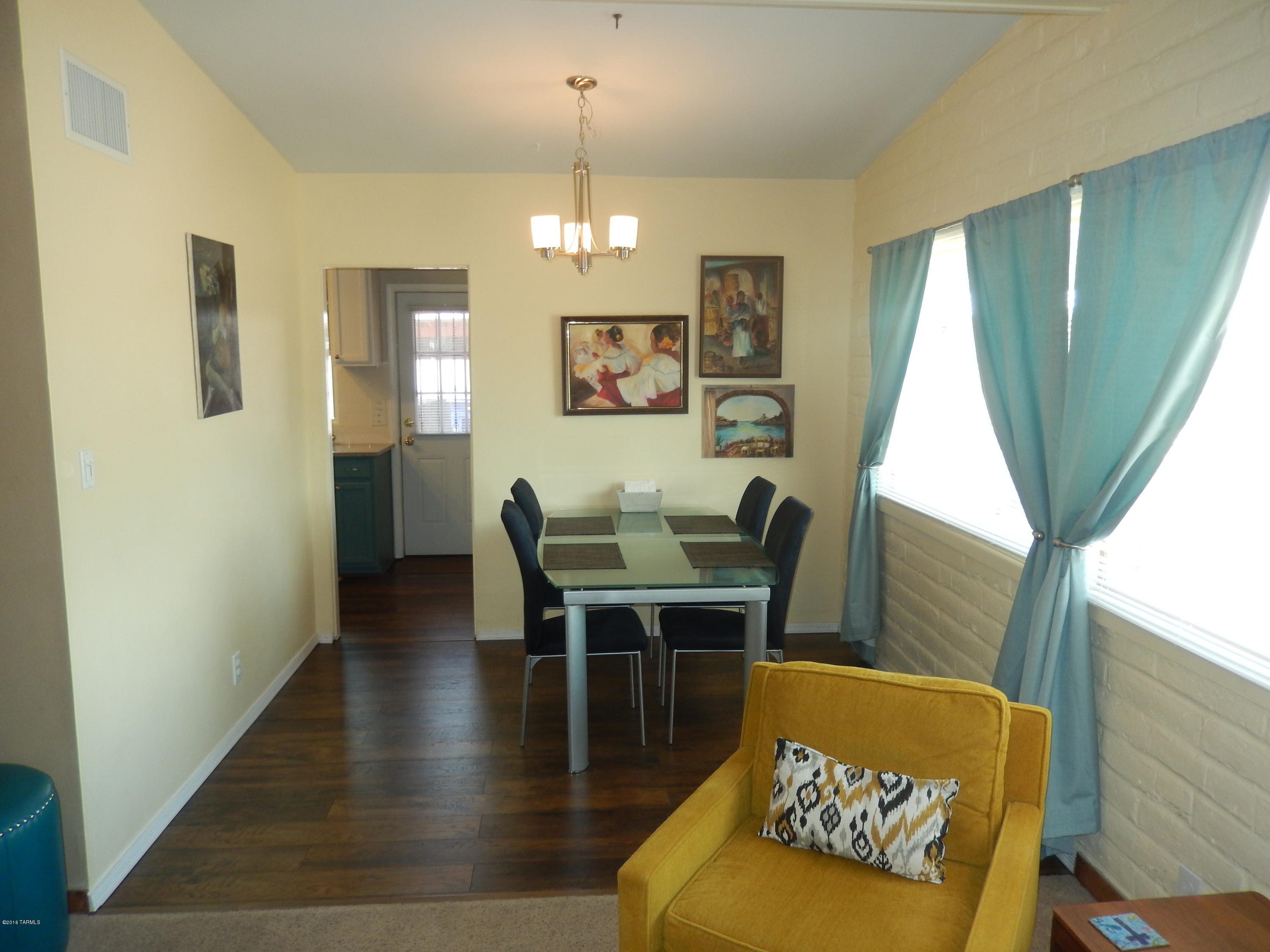 Kingston Knolls Terrace - Residential