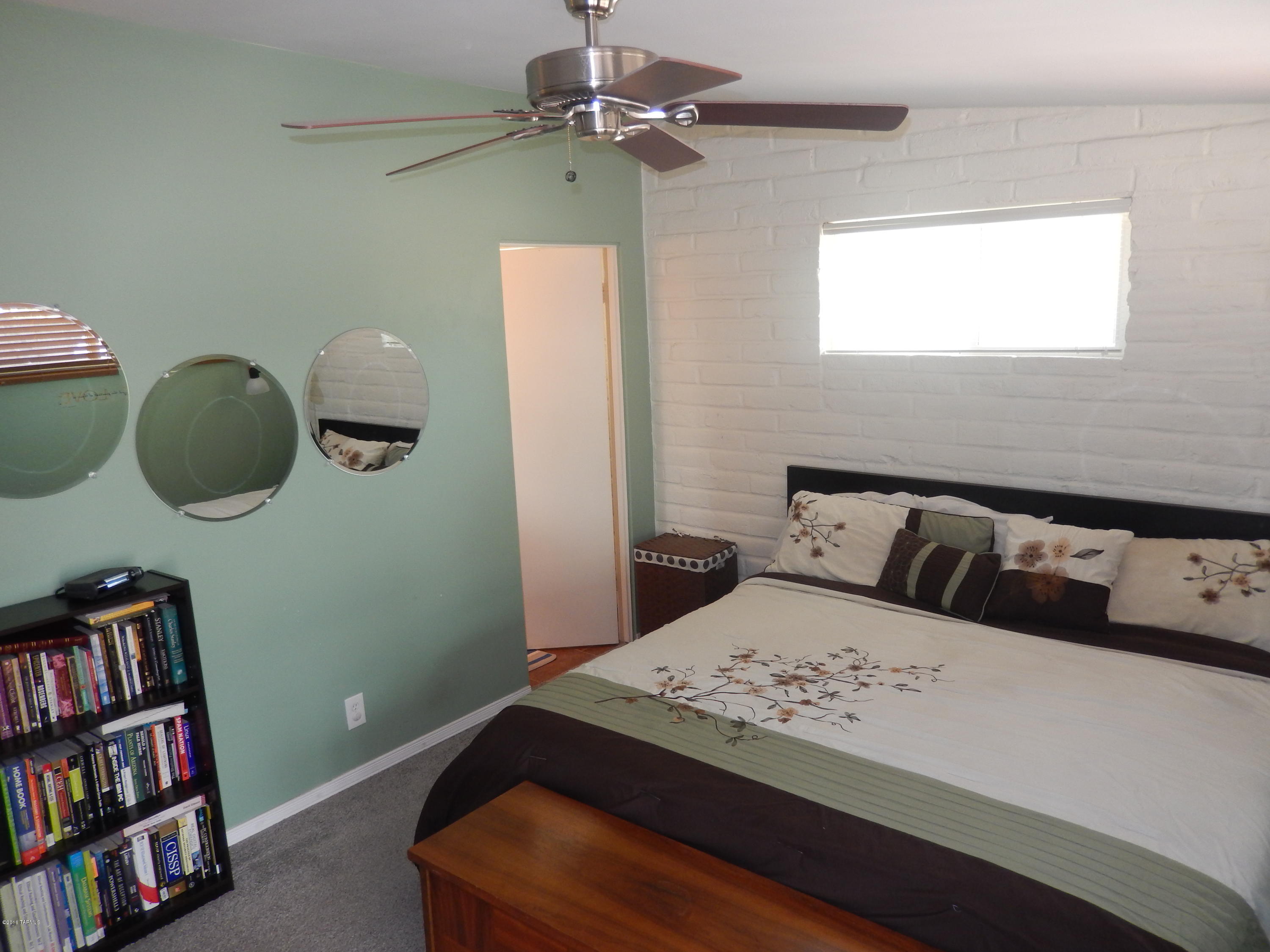 Kingston Knolls Terrace - Residential