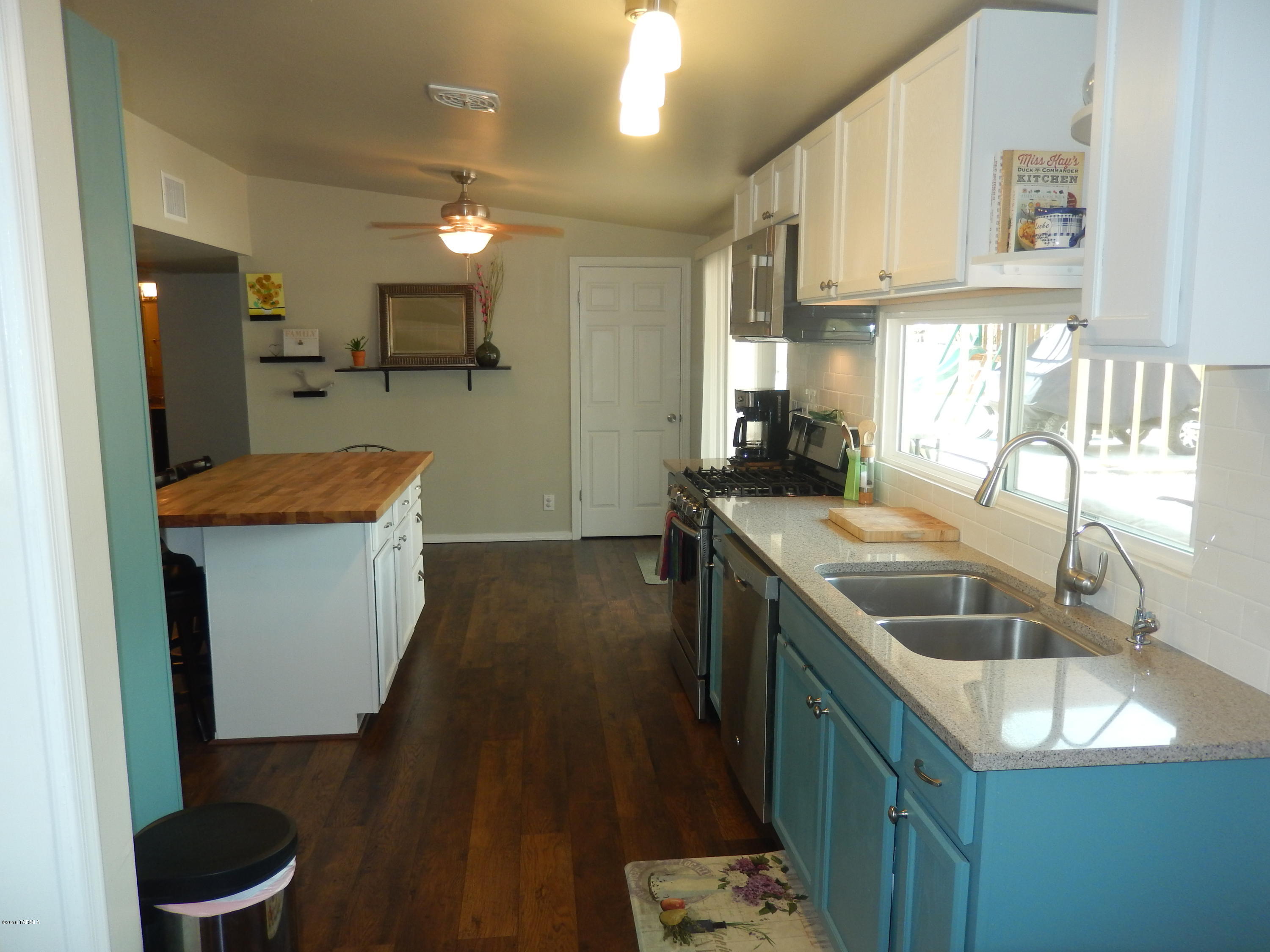 Kingston Knolls Terrace - Residential