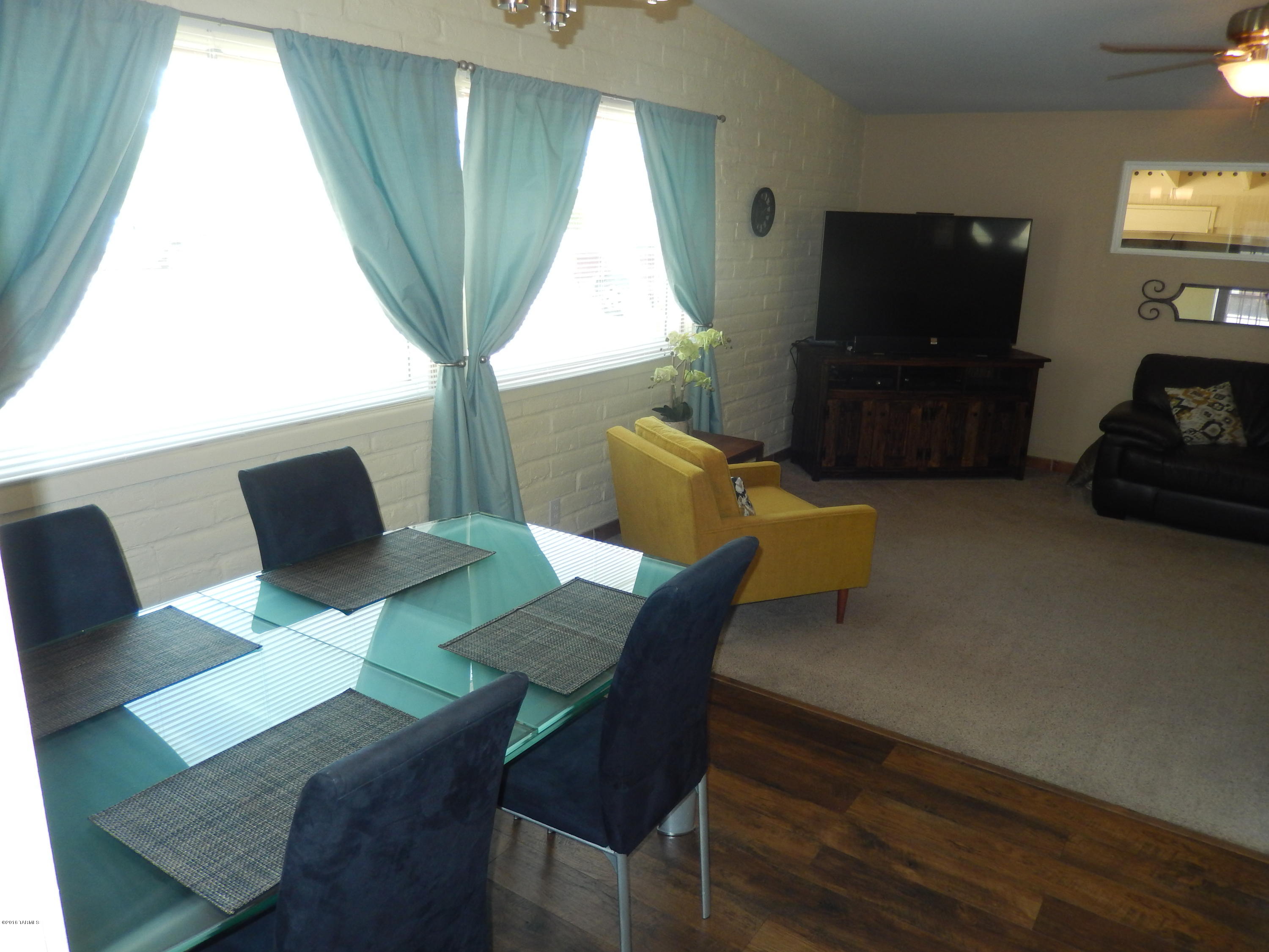 Kingston Knolls Terrace - Residential