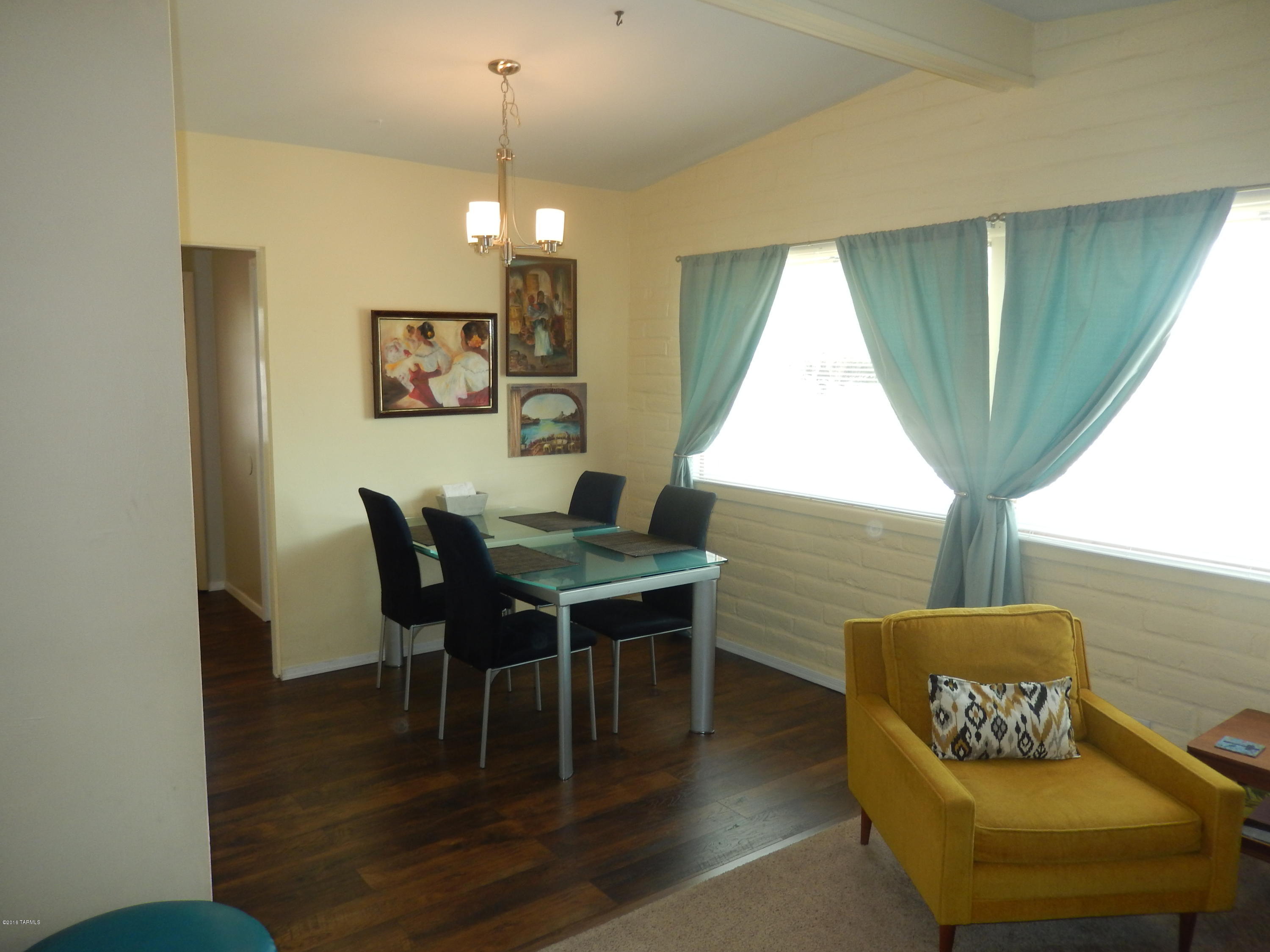 Kingston Knolls Terrace - Residential