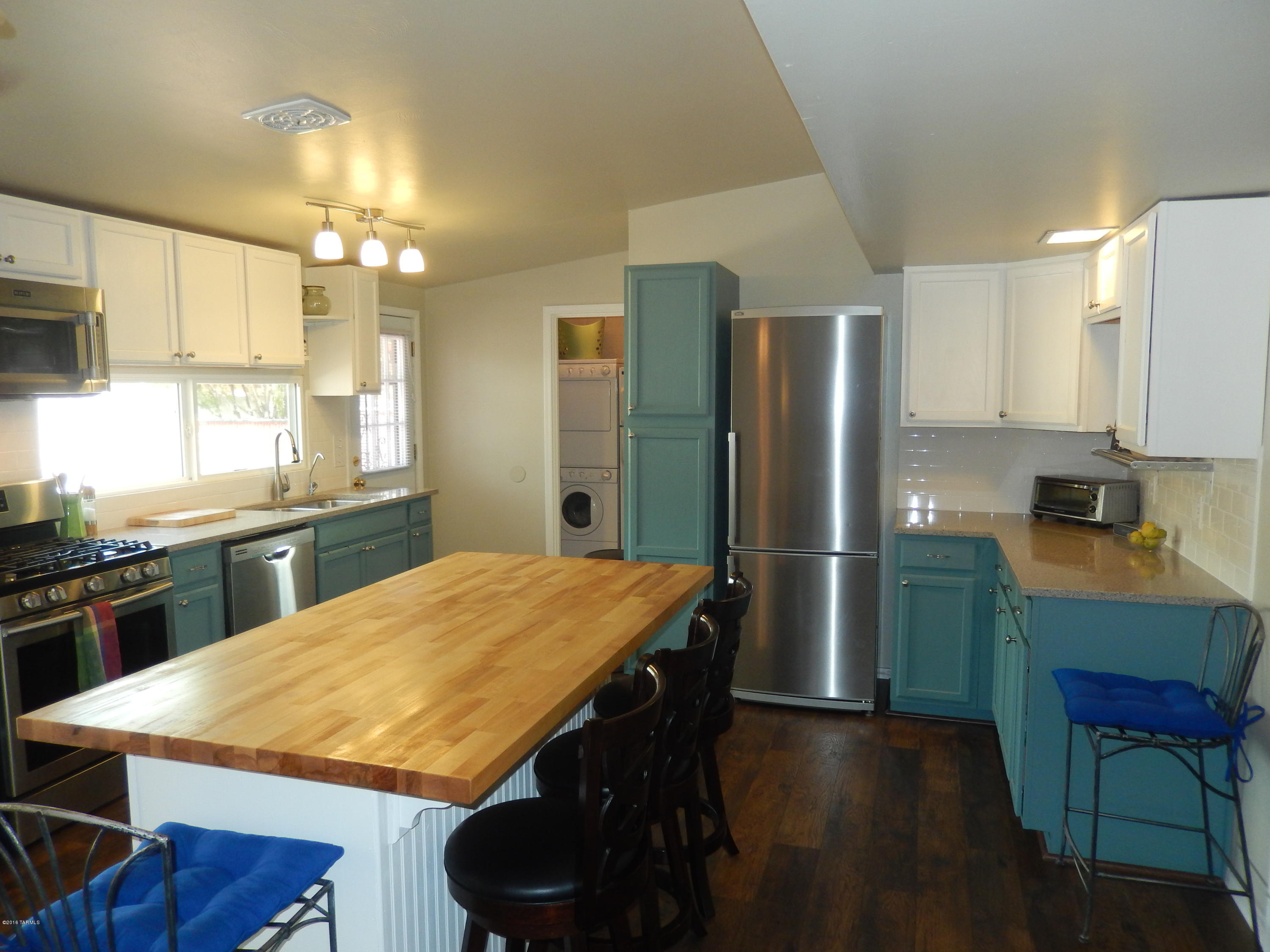 Kingston Knolls Terrace - Residential