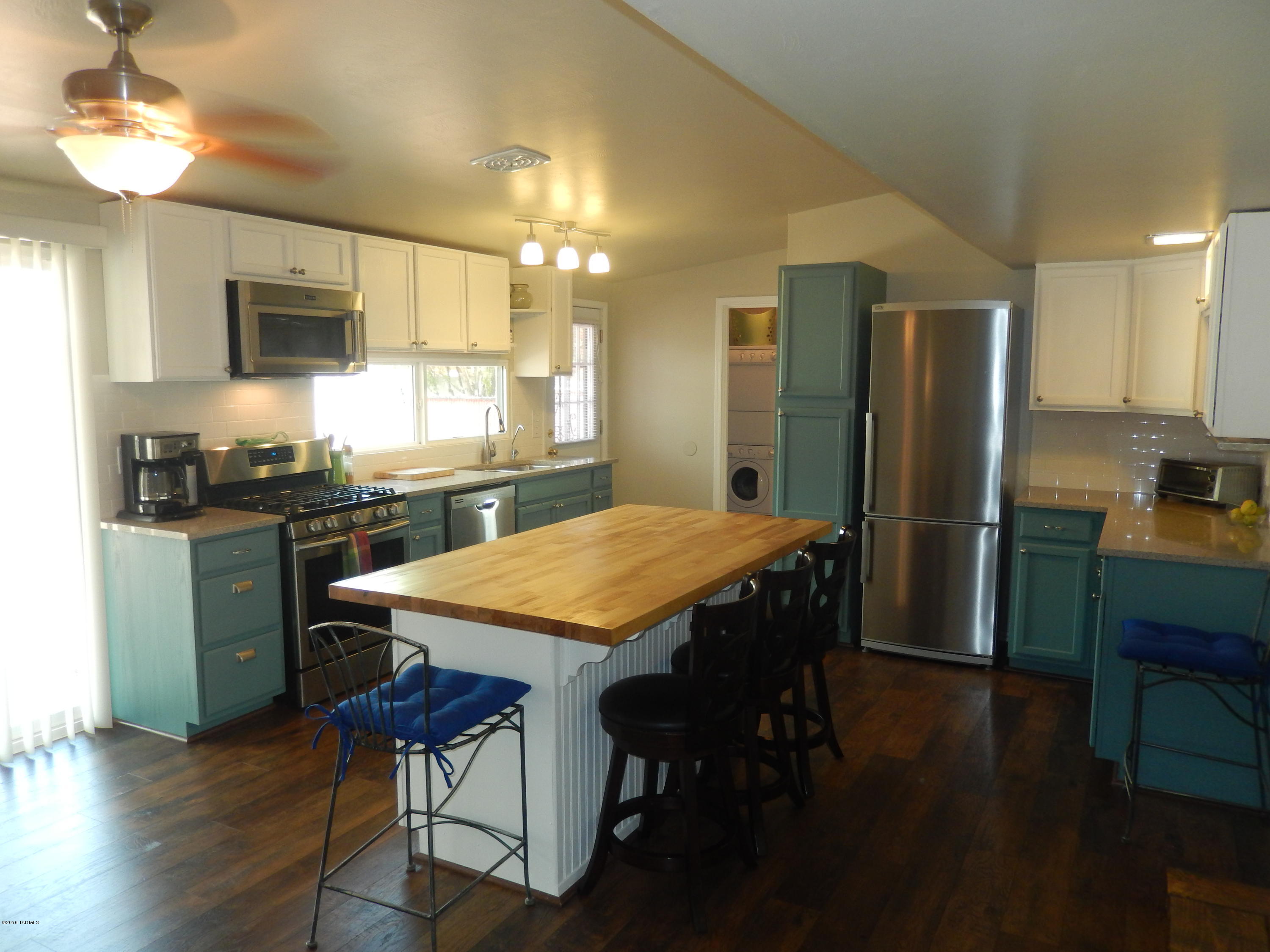 Kingston Knolls Terrace - Residential