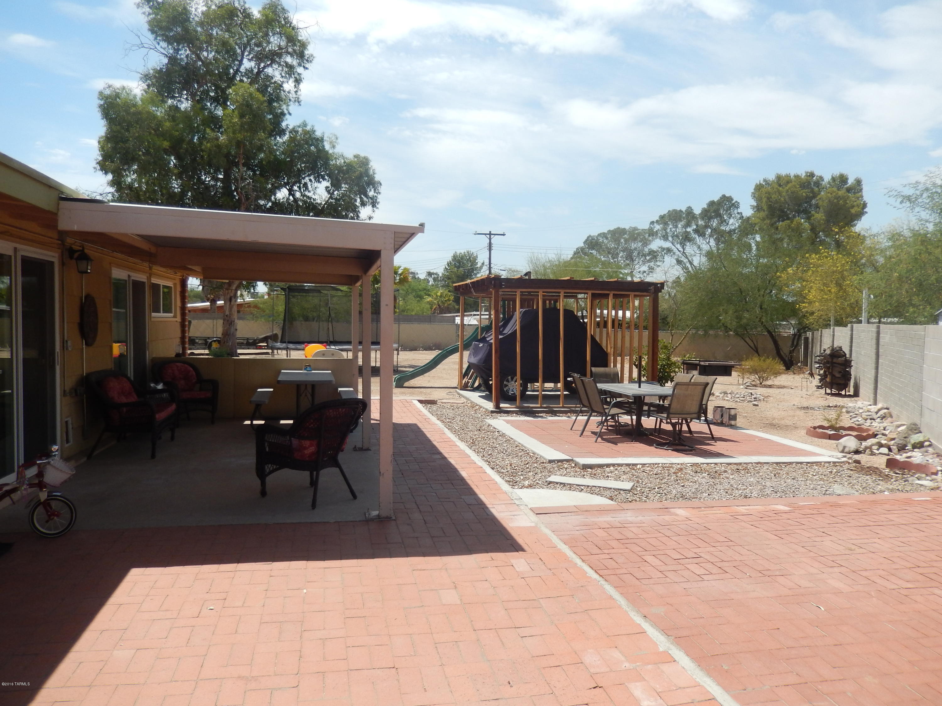 Kingston Knolls Terrace - Residential