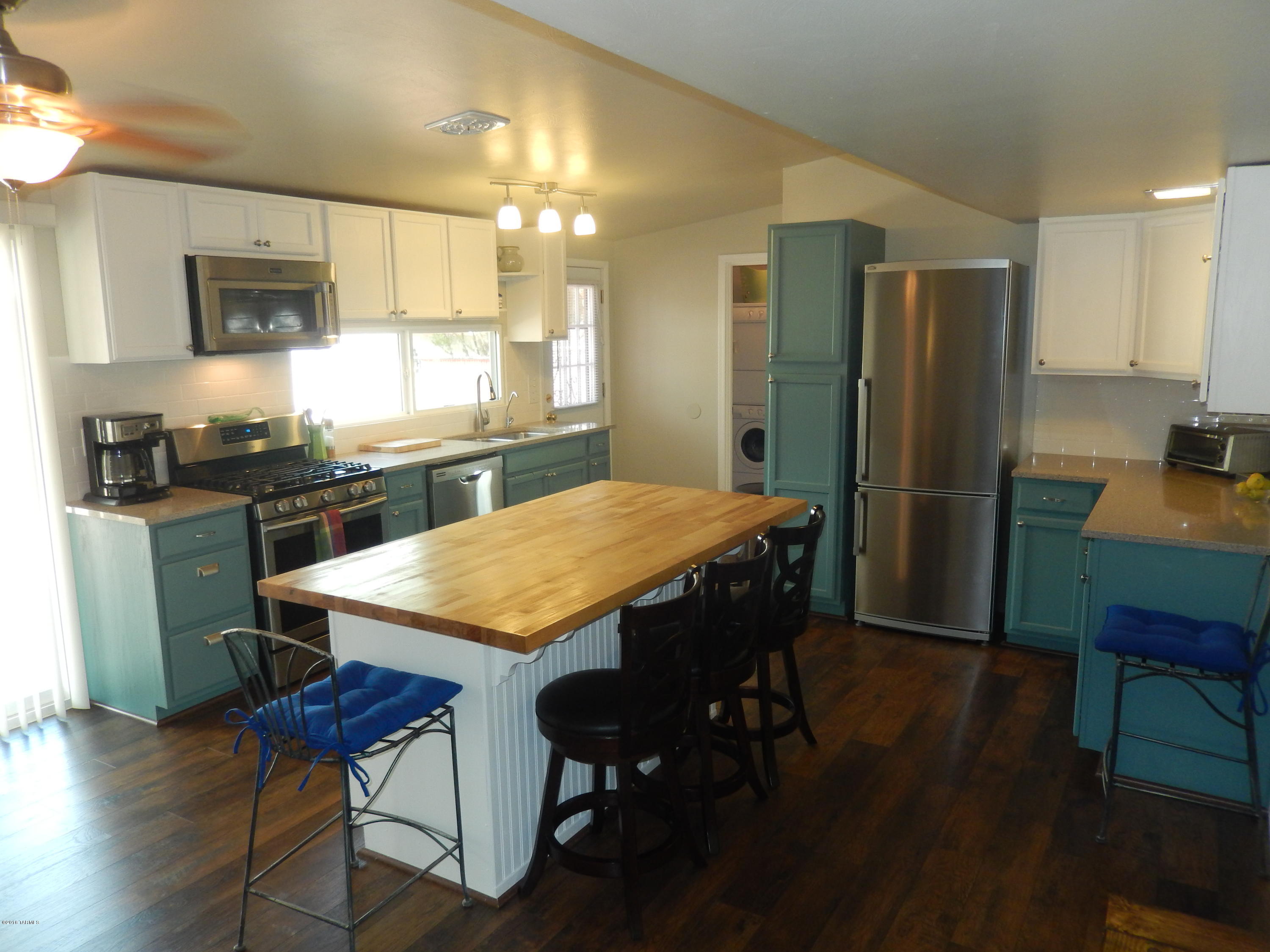 Kingston Knolls Terrace - Residential
