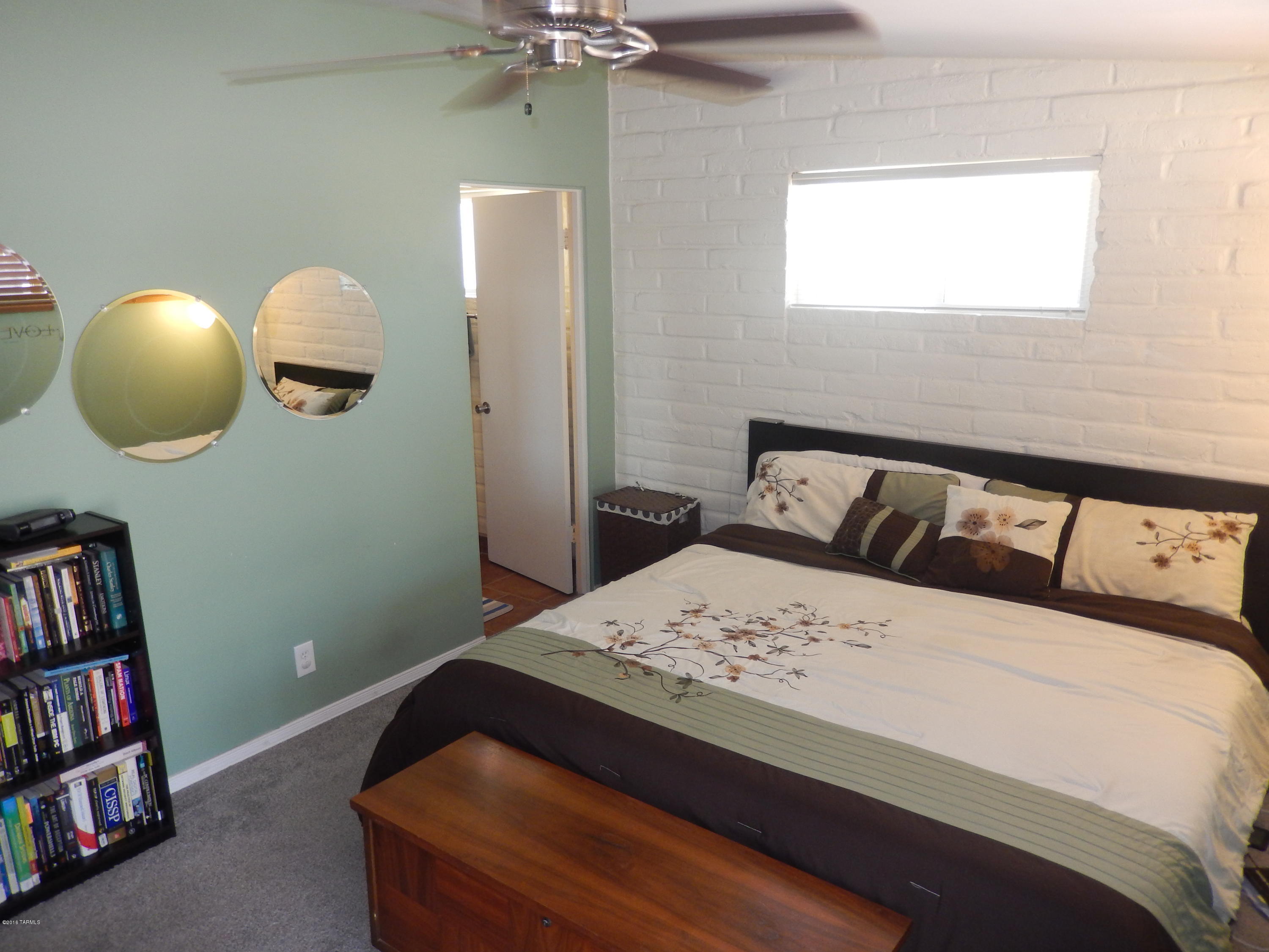 Kingston Knolls Terrace - Residential