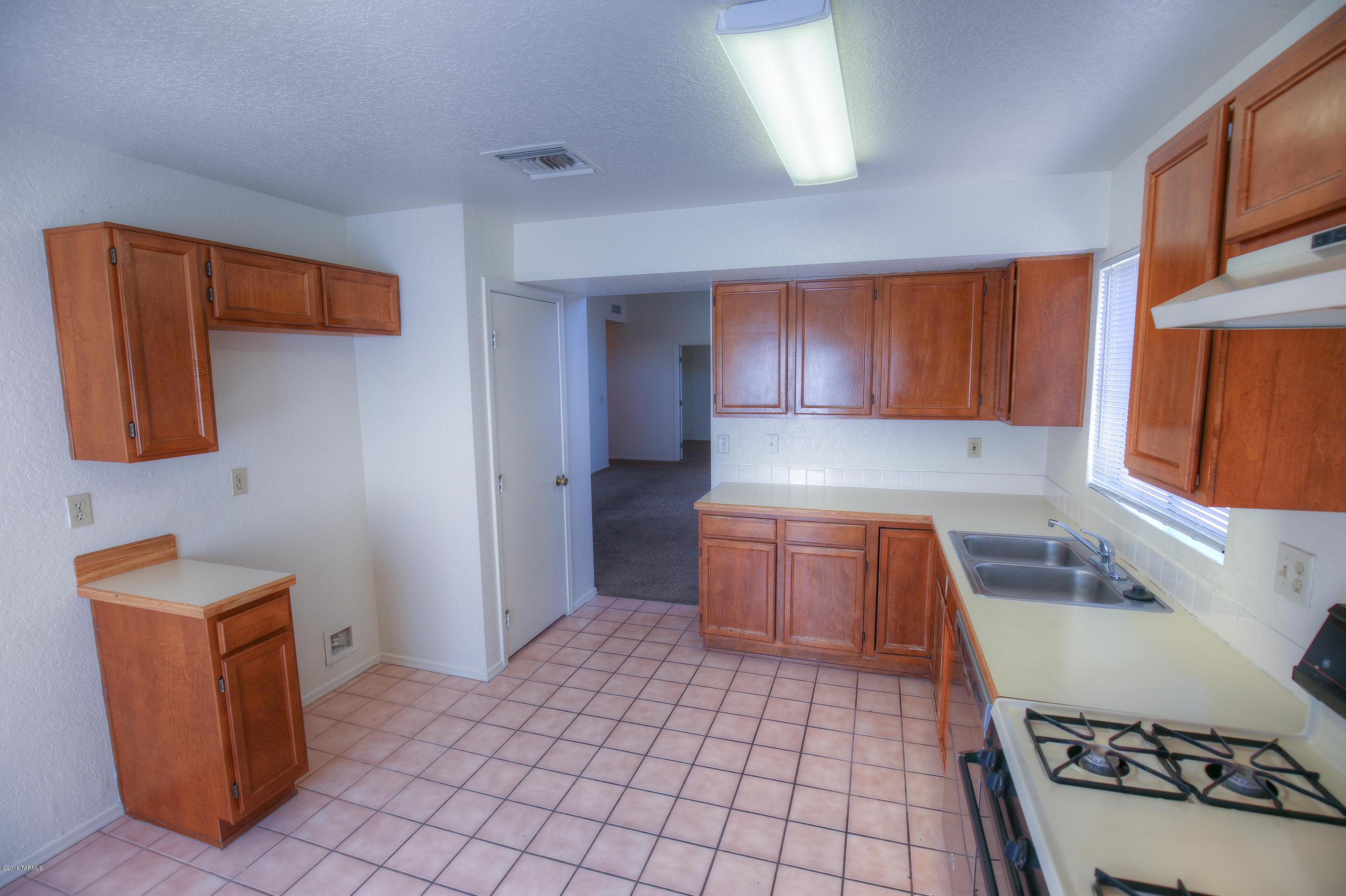 Country Highlands (1-180) - Residential Lease