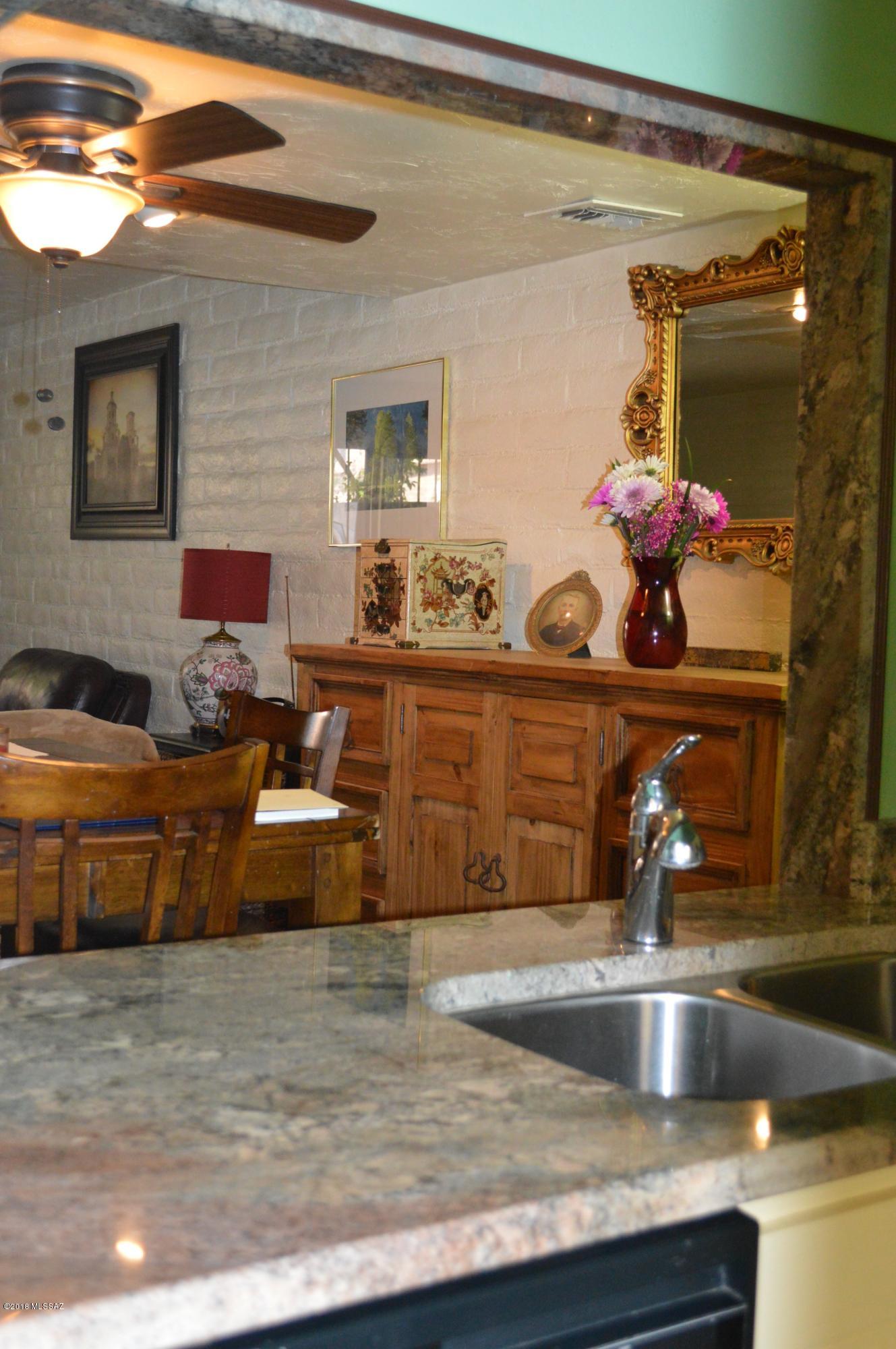 Tucson North Townhome Apts. - Residential