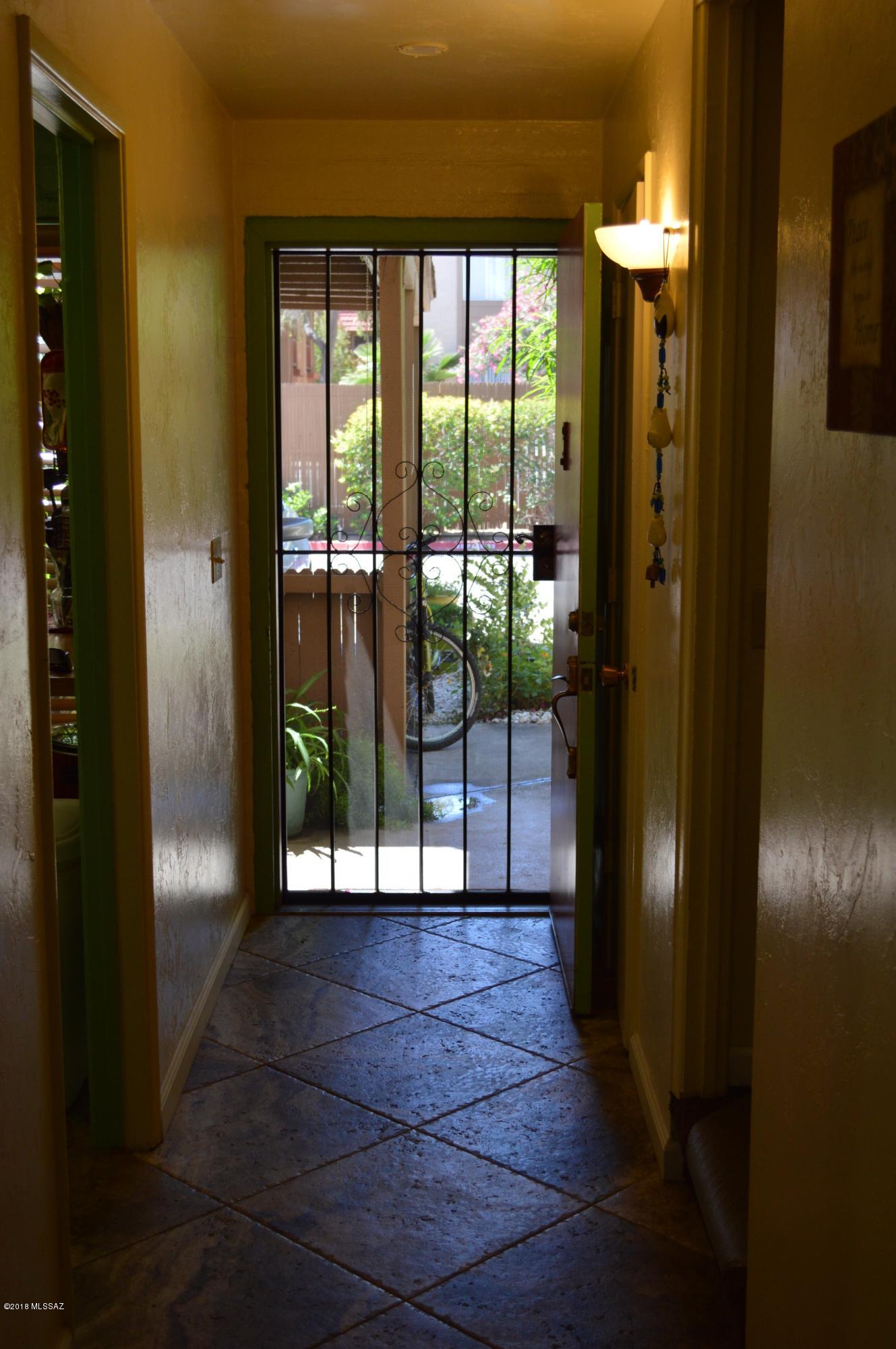 Tucson North Townhome Apts. - Residential