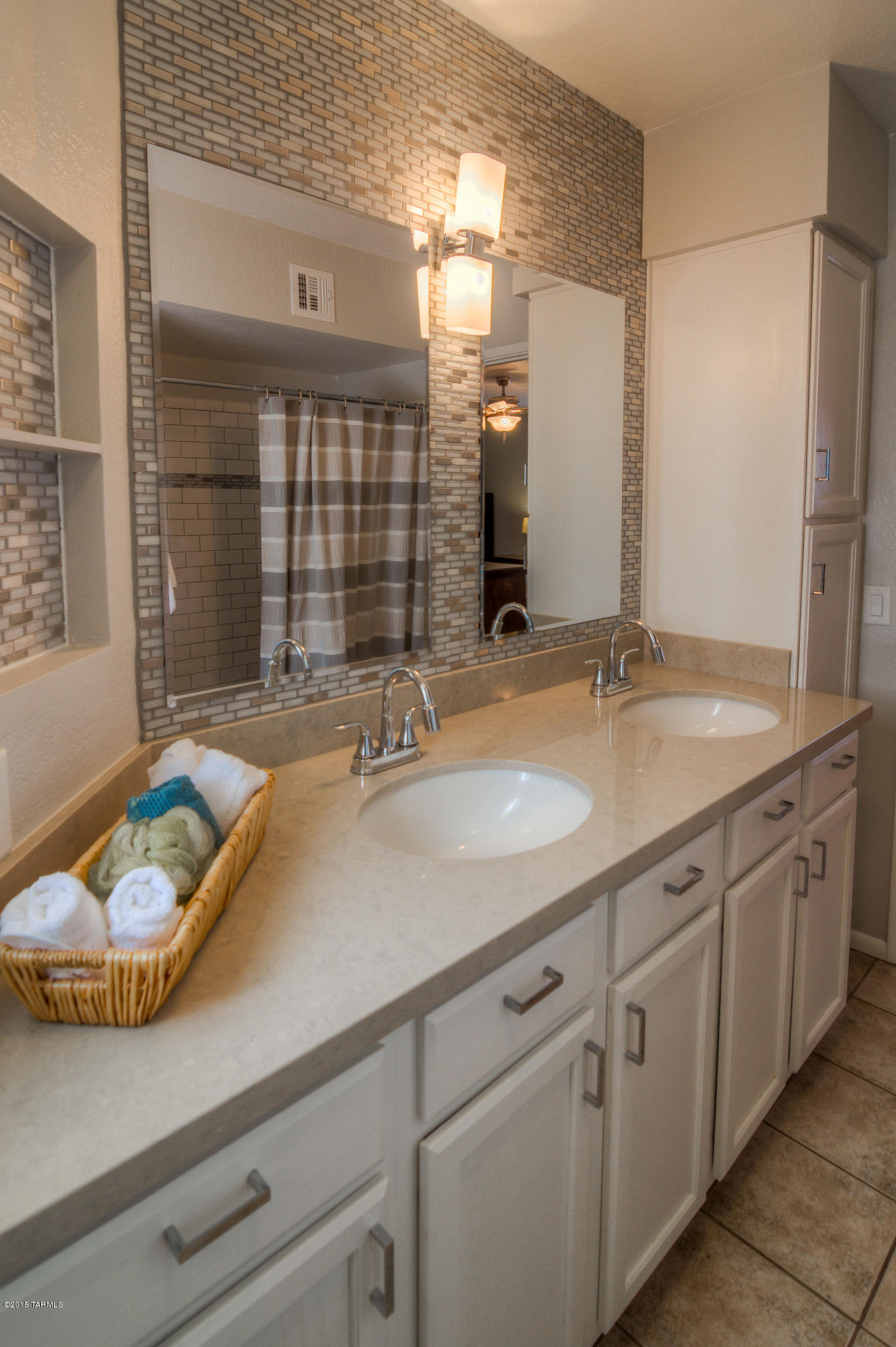 Tanque Verde Est Townhouses - Residential