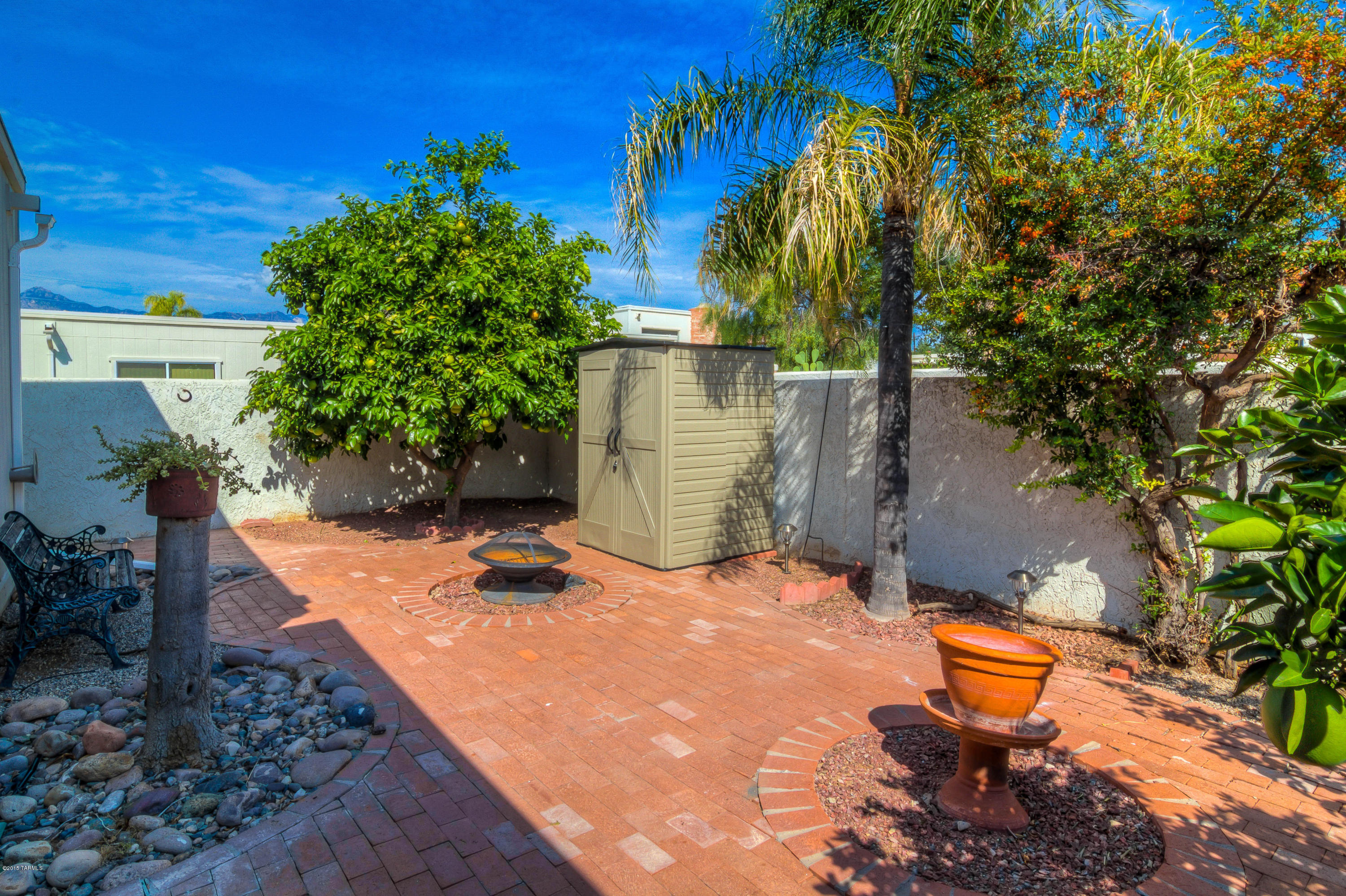 Tanque Verde Est Townhouses - Residential