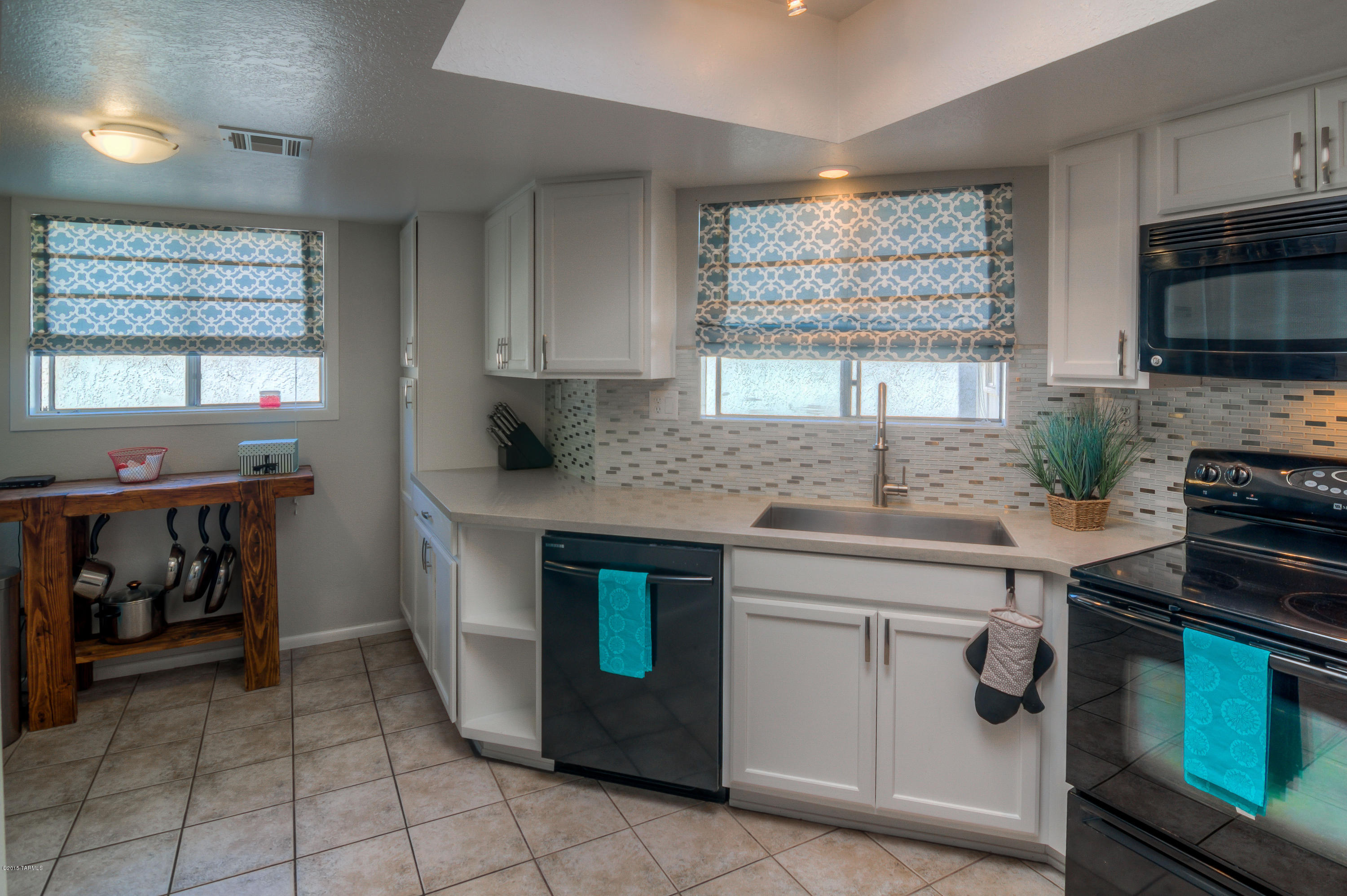 Tanque Verde Est Townhouses - Residential