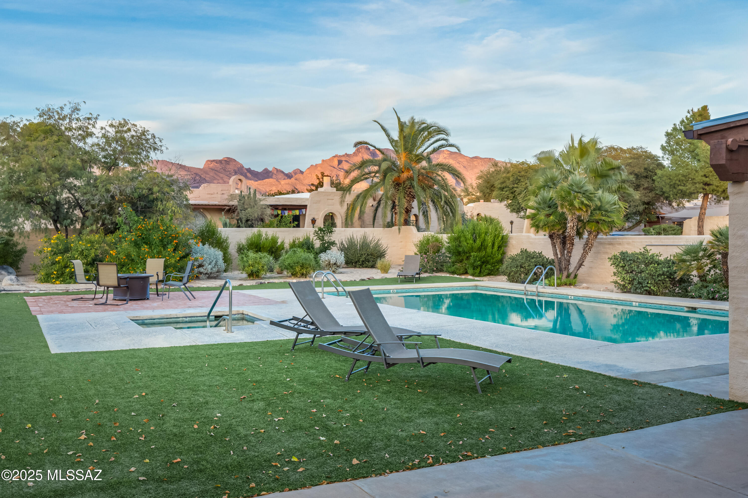 Pueblo Villas - Residential
