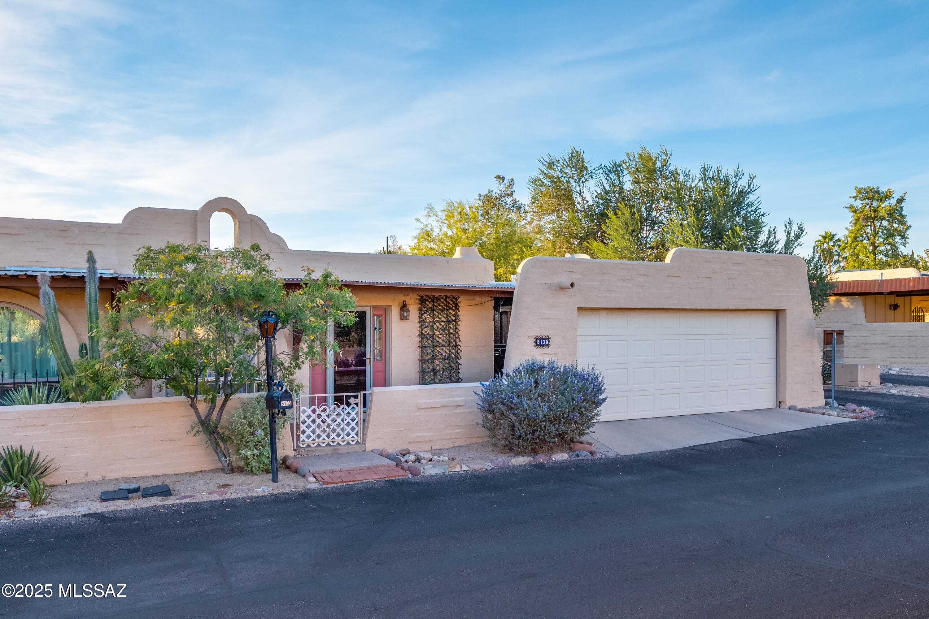 Pueblo Villas - Residential