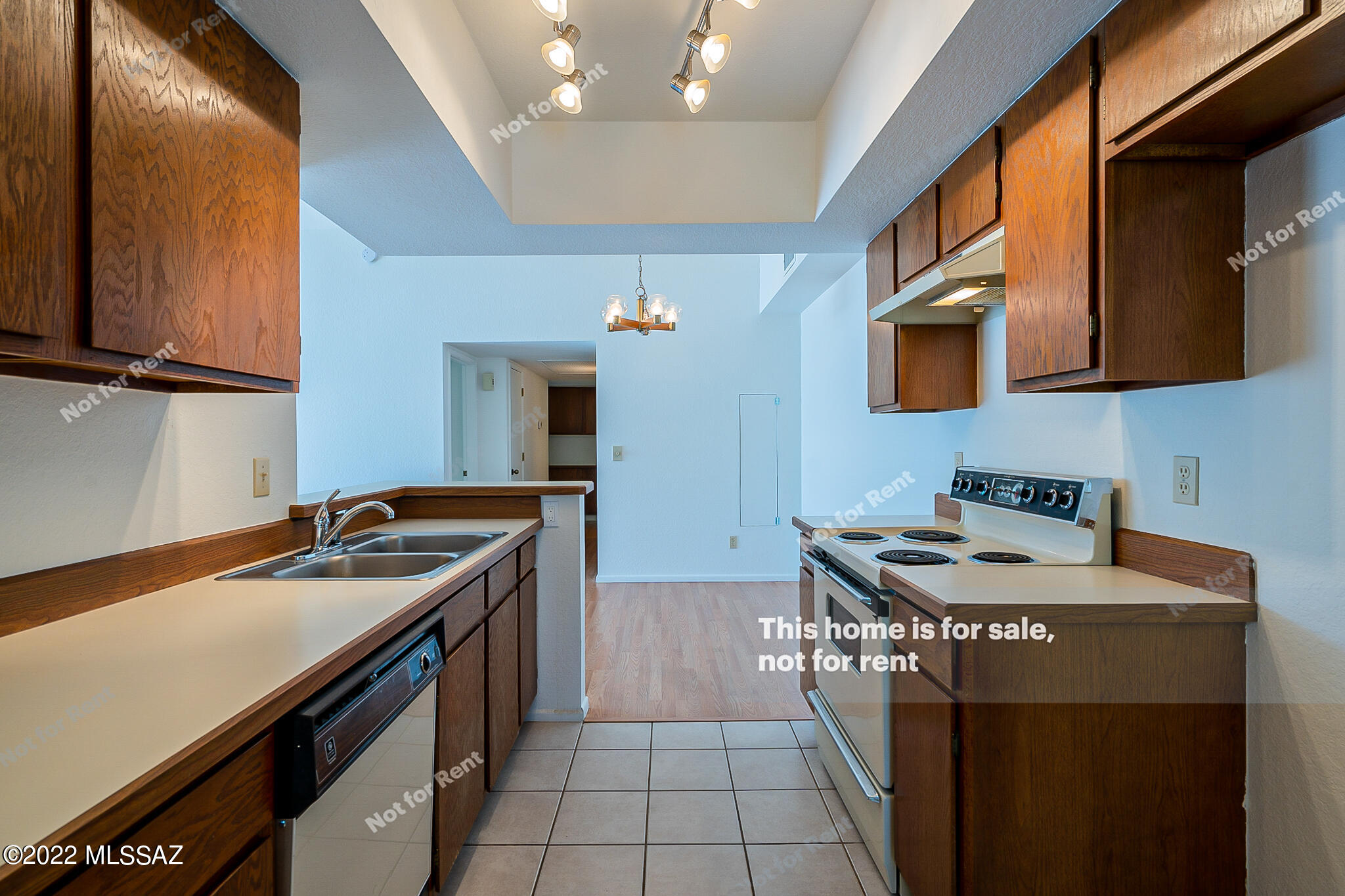 Summertree Condominiums (1-224) - Residential