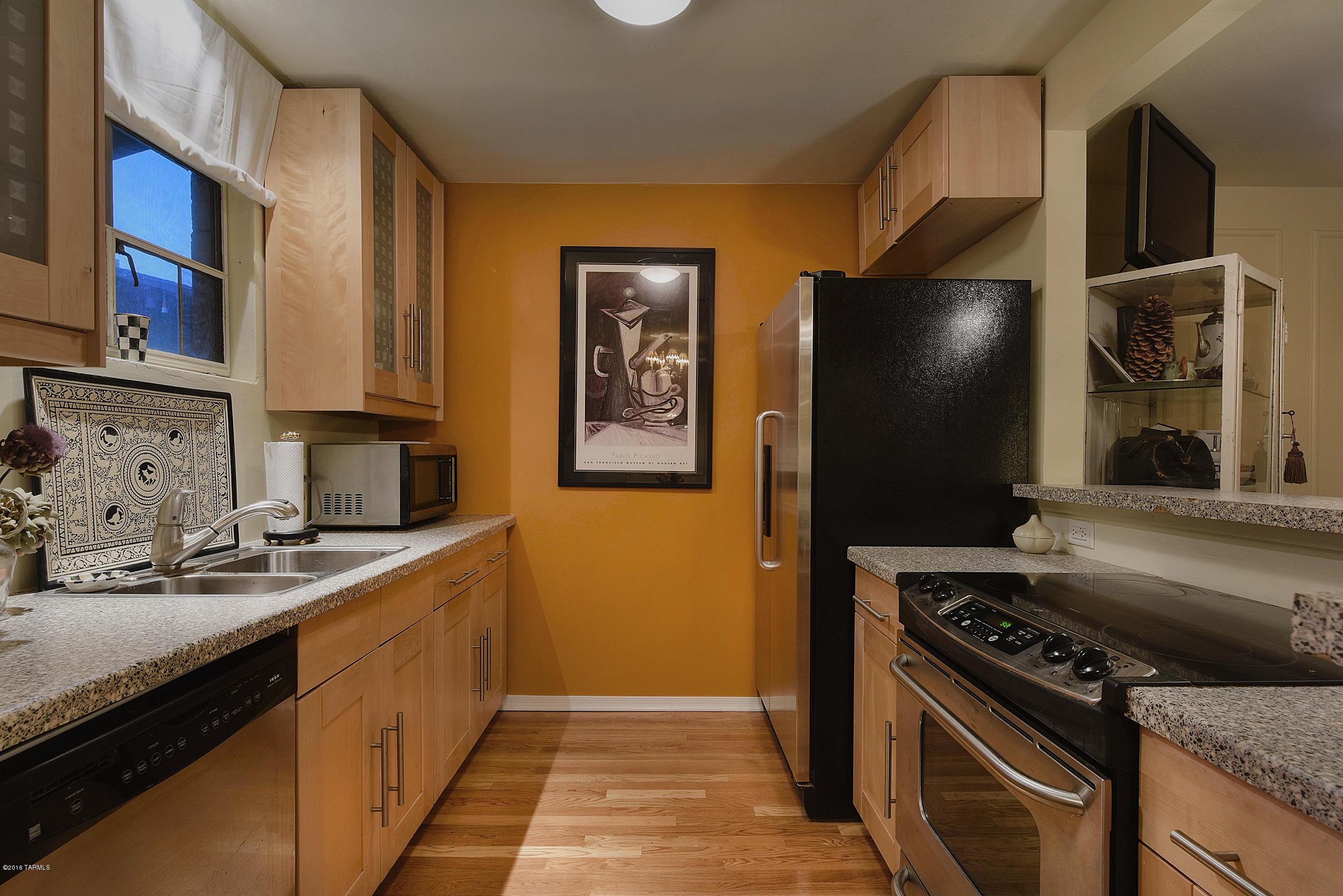 El Encanto Apartments - Residential