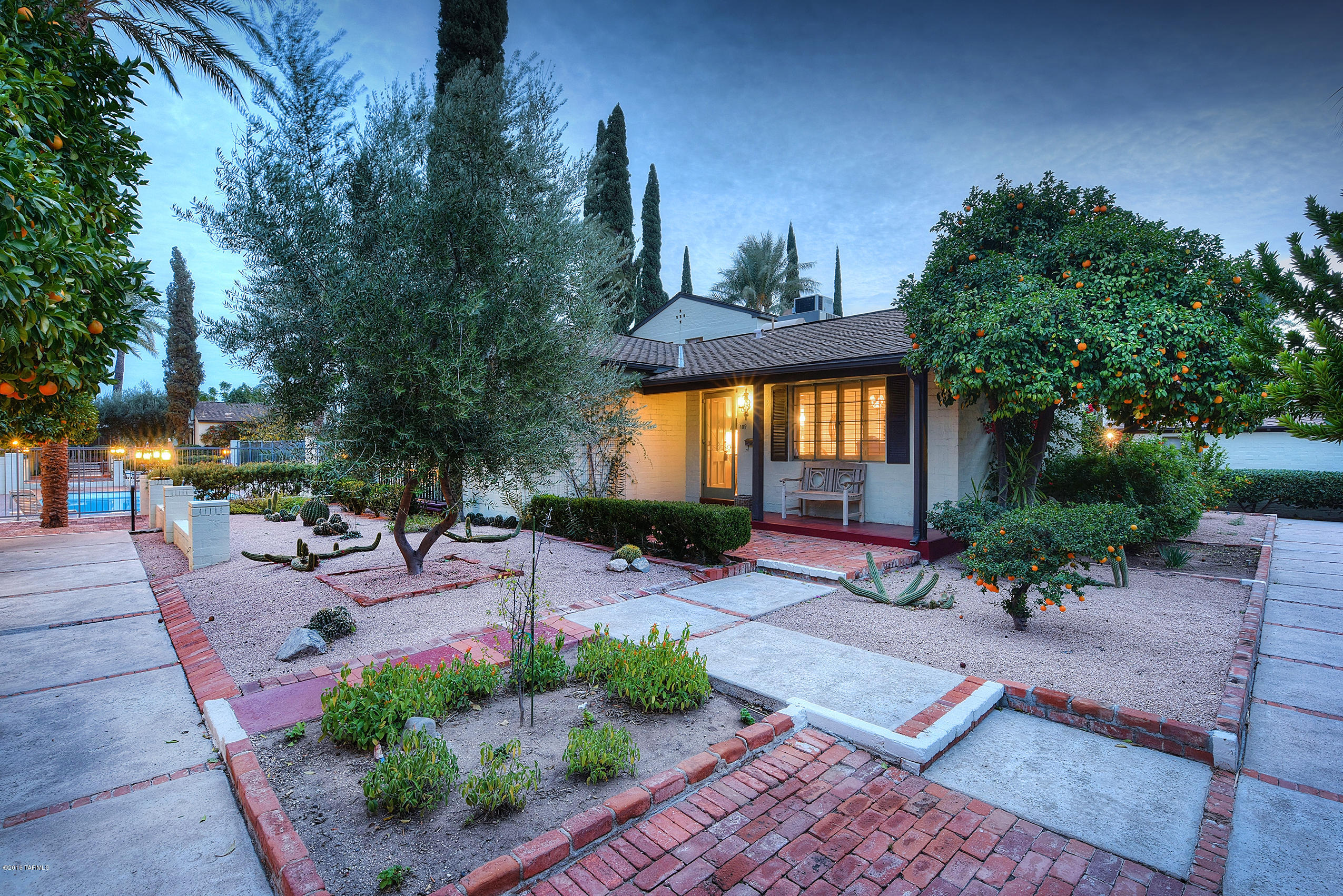 El Encanto Apartments - Residential