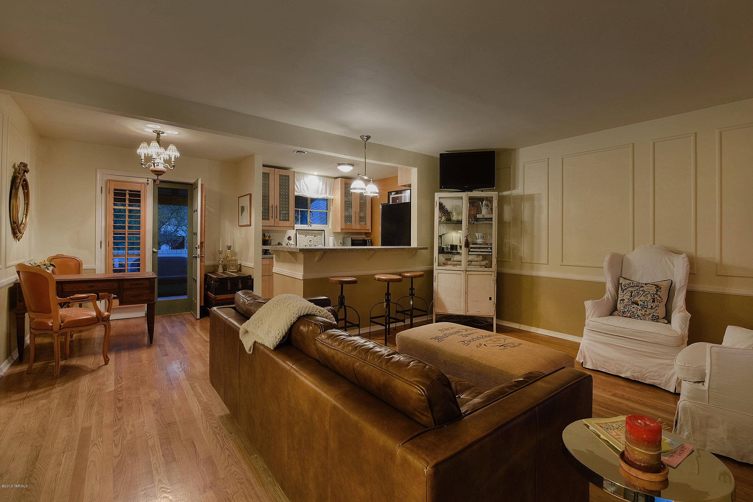 El Encanto Apartments - Residential