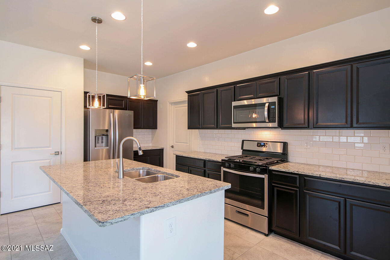 La Estancia De Tucson (1-330) - Residential