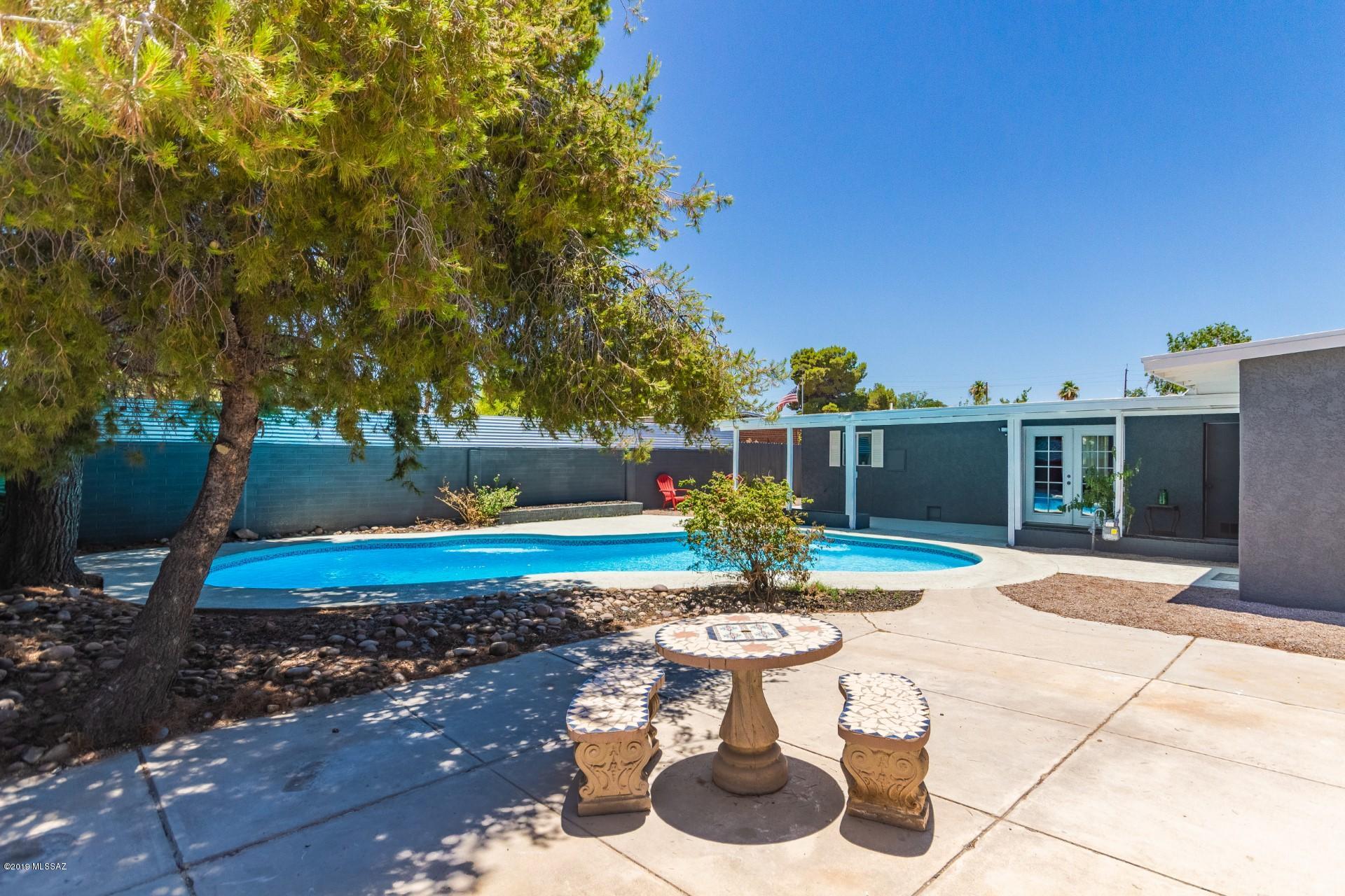 Craycroft Terrace - Residential