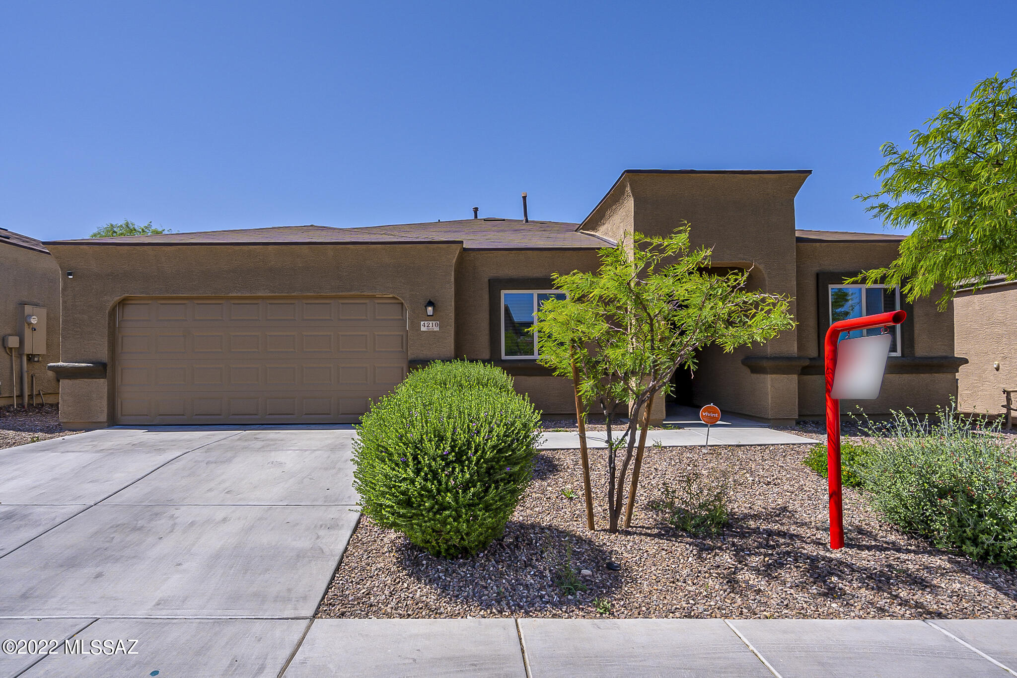 Welcome home to your beautiful 2002 square foot  4 bedroom 2 bath plus 2 car garage home where you will create wonderful new memories.
This home has a split master bedroom floor plan, open kitchen with quartz countertops, beautiful backsplash, stainless steel appliances, kitchen island, walk-in pantry, dining area & opens to the living room.   Master bathroom has dual sinks, shower & a spacious walk-in closet.   Three additional bedrooms with a full bath on other side of home.  Backyard has a covered patio & block fence.  This home is move-in ready