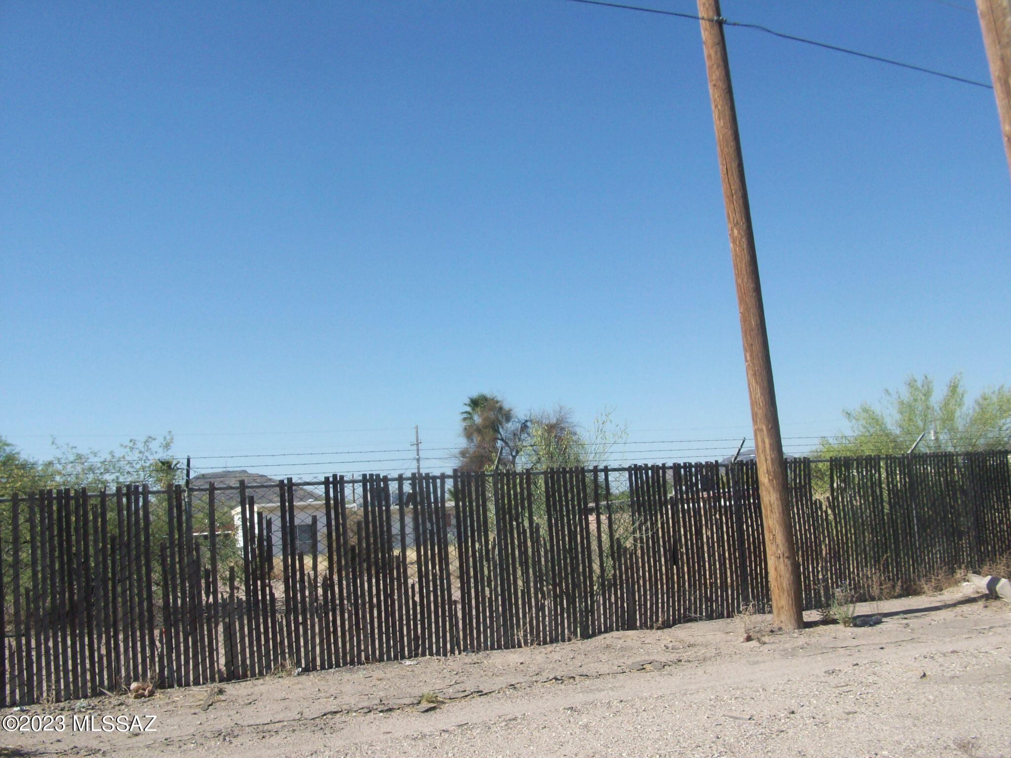 El Rio Acres - Land