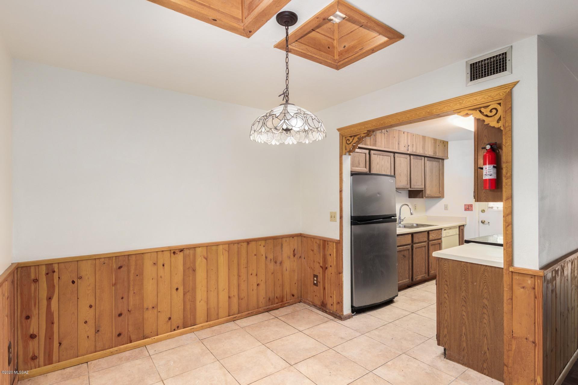 Vista Del Oro Townhouses (1-33) - Residential