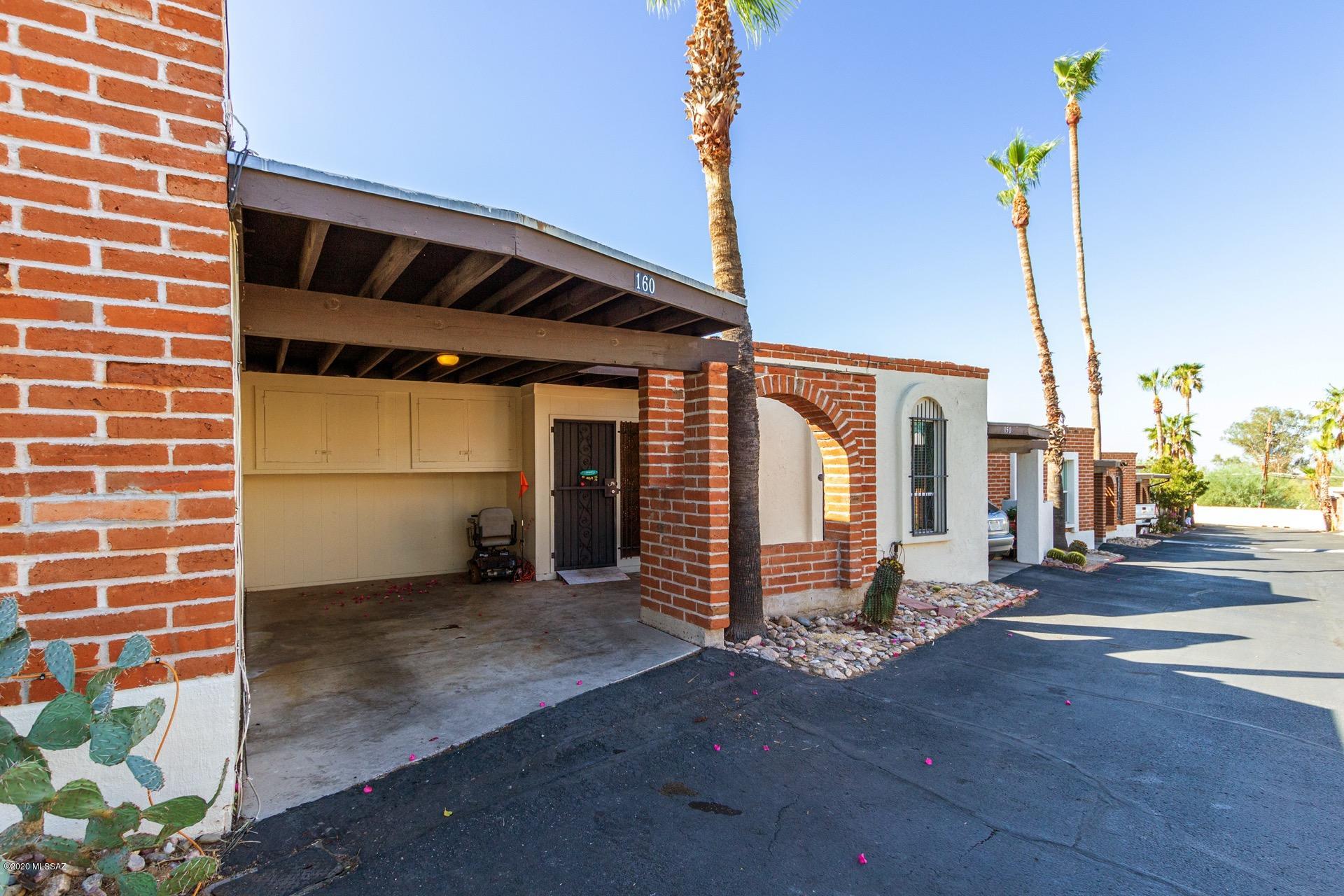 Vista Del Oro Townhouses (1-33) - Residential