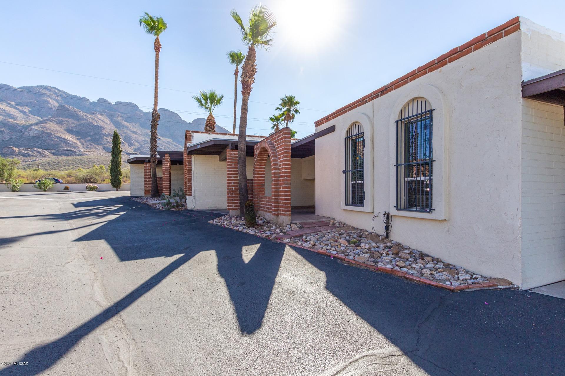 Vista Del Oro Townhouses (1-33) - Residential