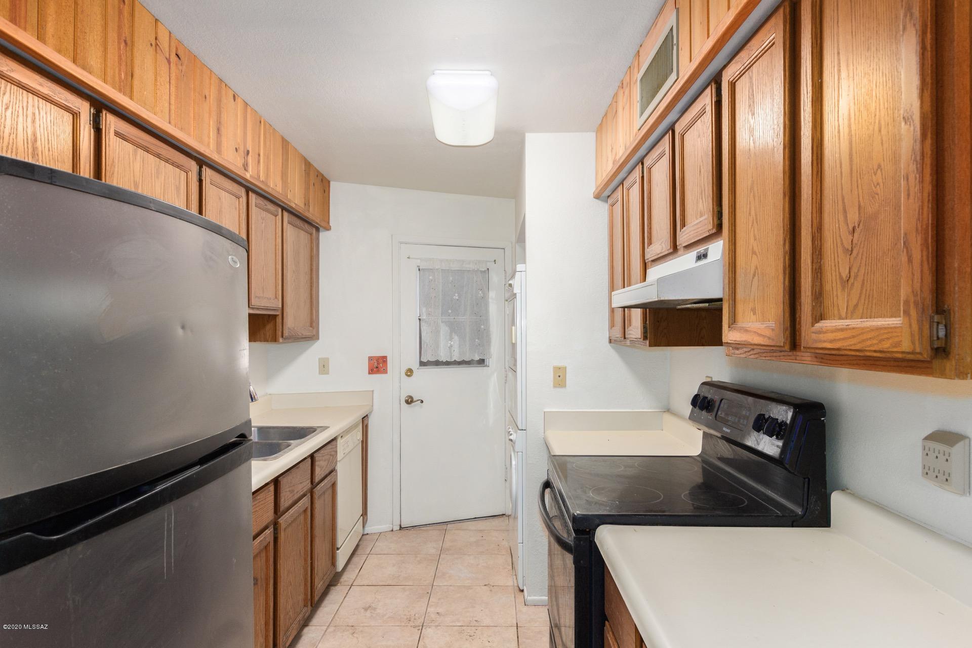 Vista Del Oro Townhouses (1-33) - Residential