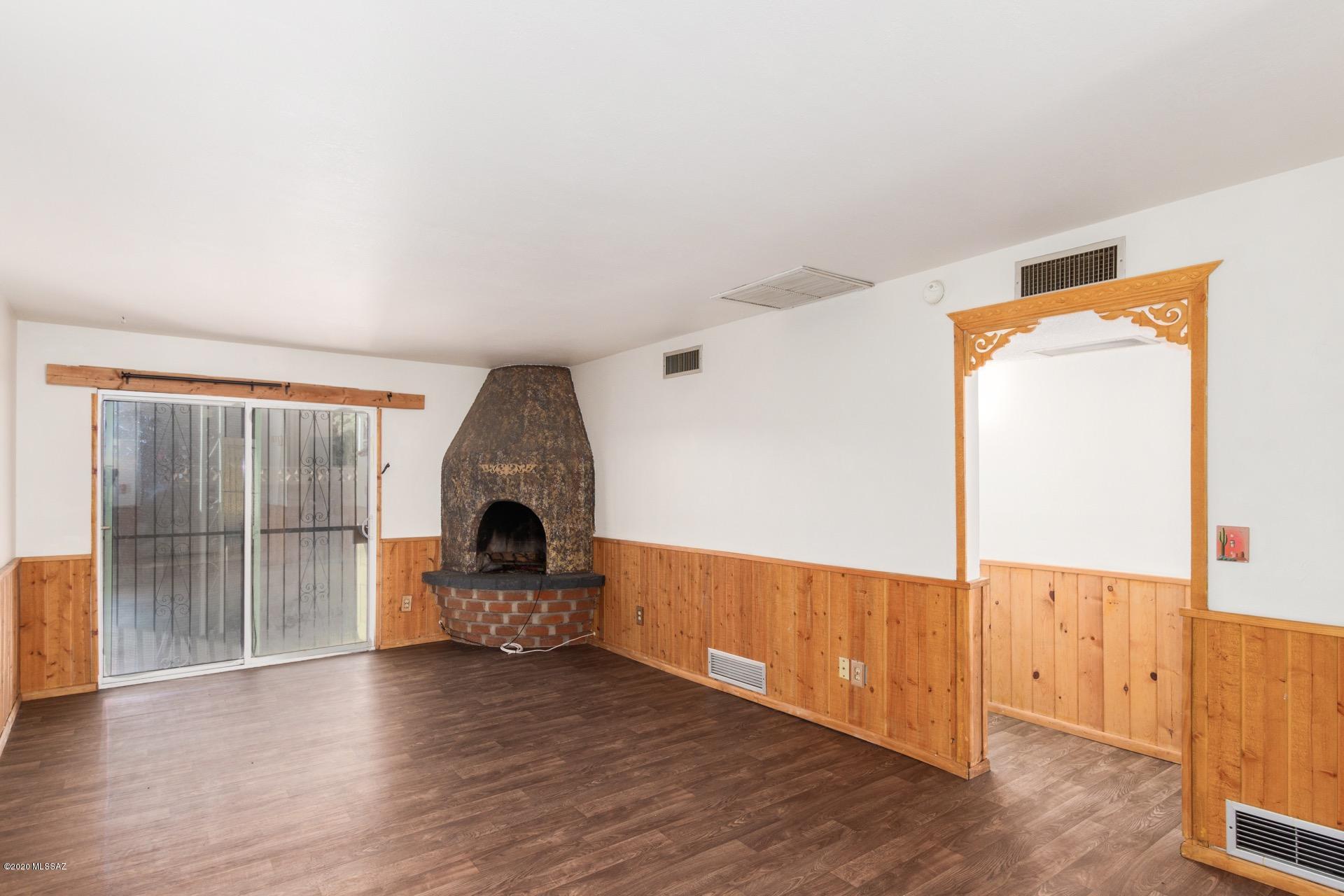 Vista Del Oro Townhouses (1-33) - Residential