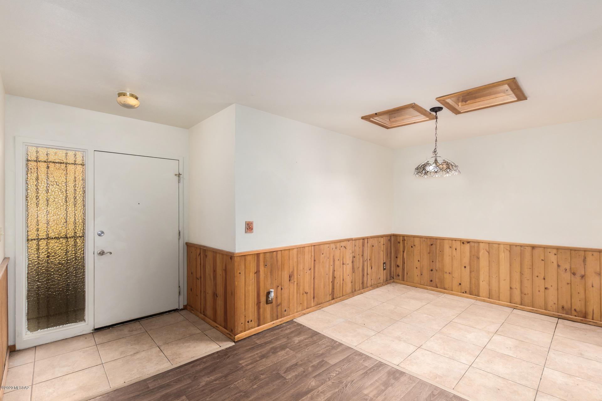 Vista Del Oro Townhouses (1-33) - Residential