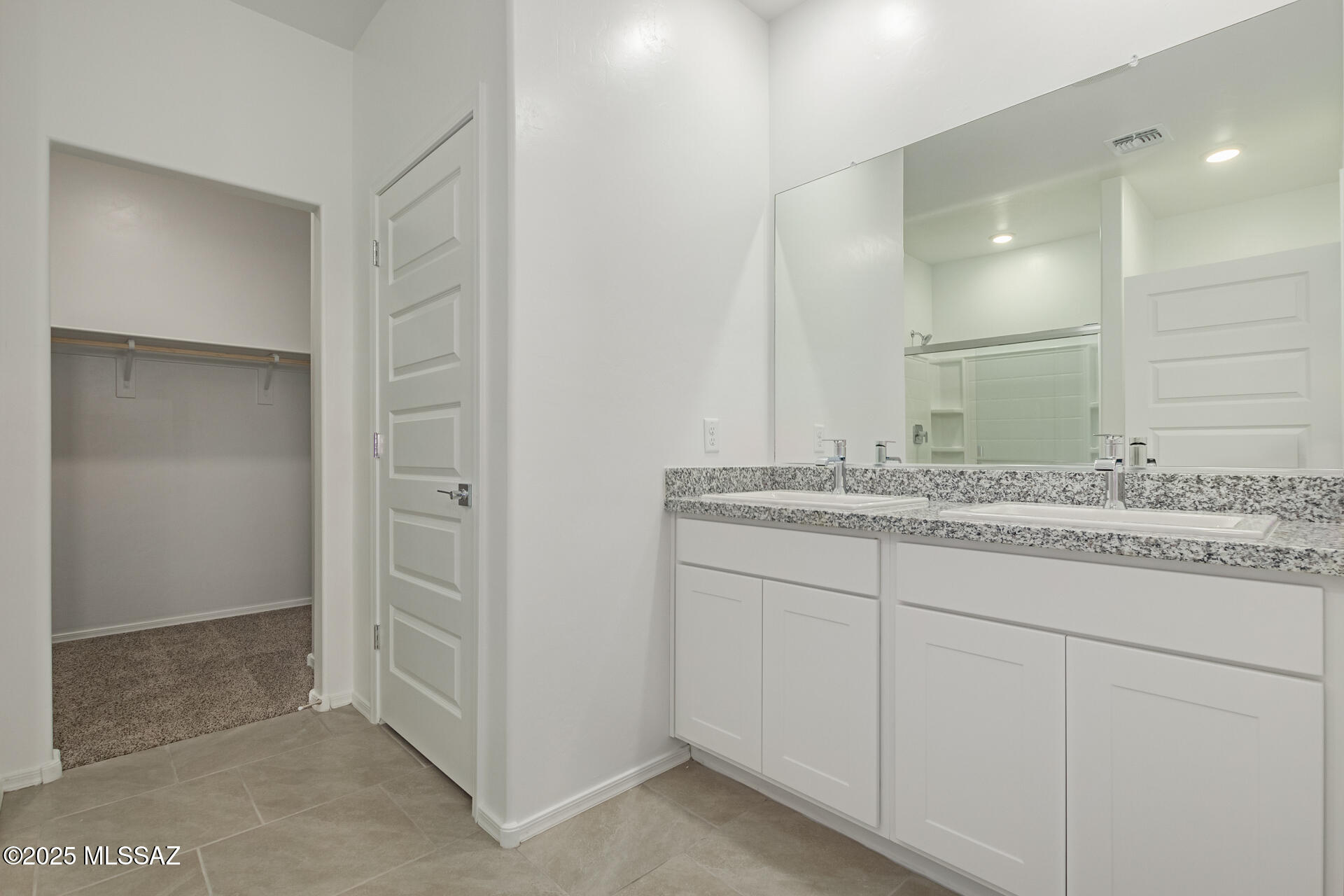 Saguaro Bloom SQ20180540069 - Residential