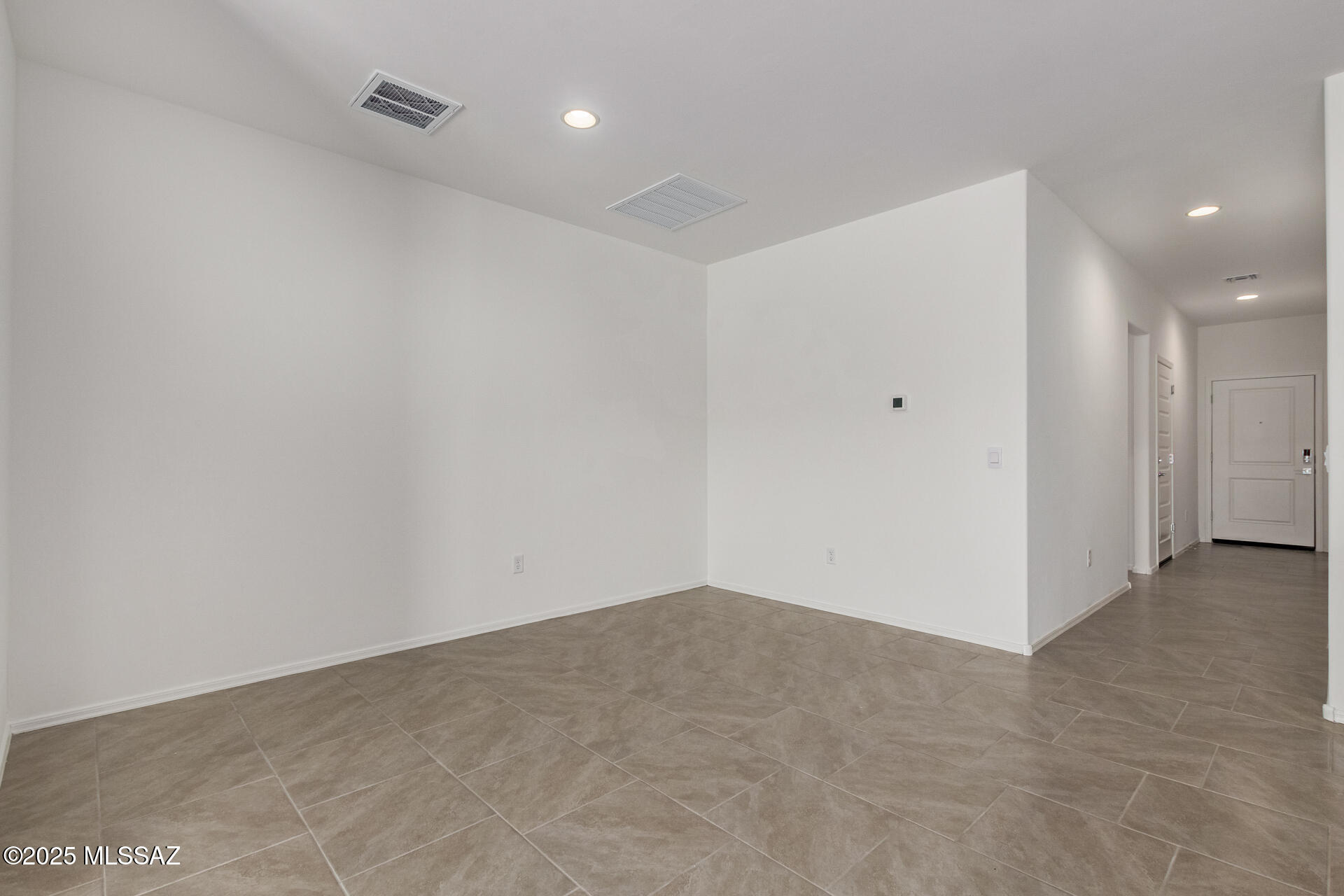 Saguaro Bloom SQ20180540069 - Residential