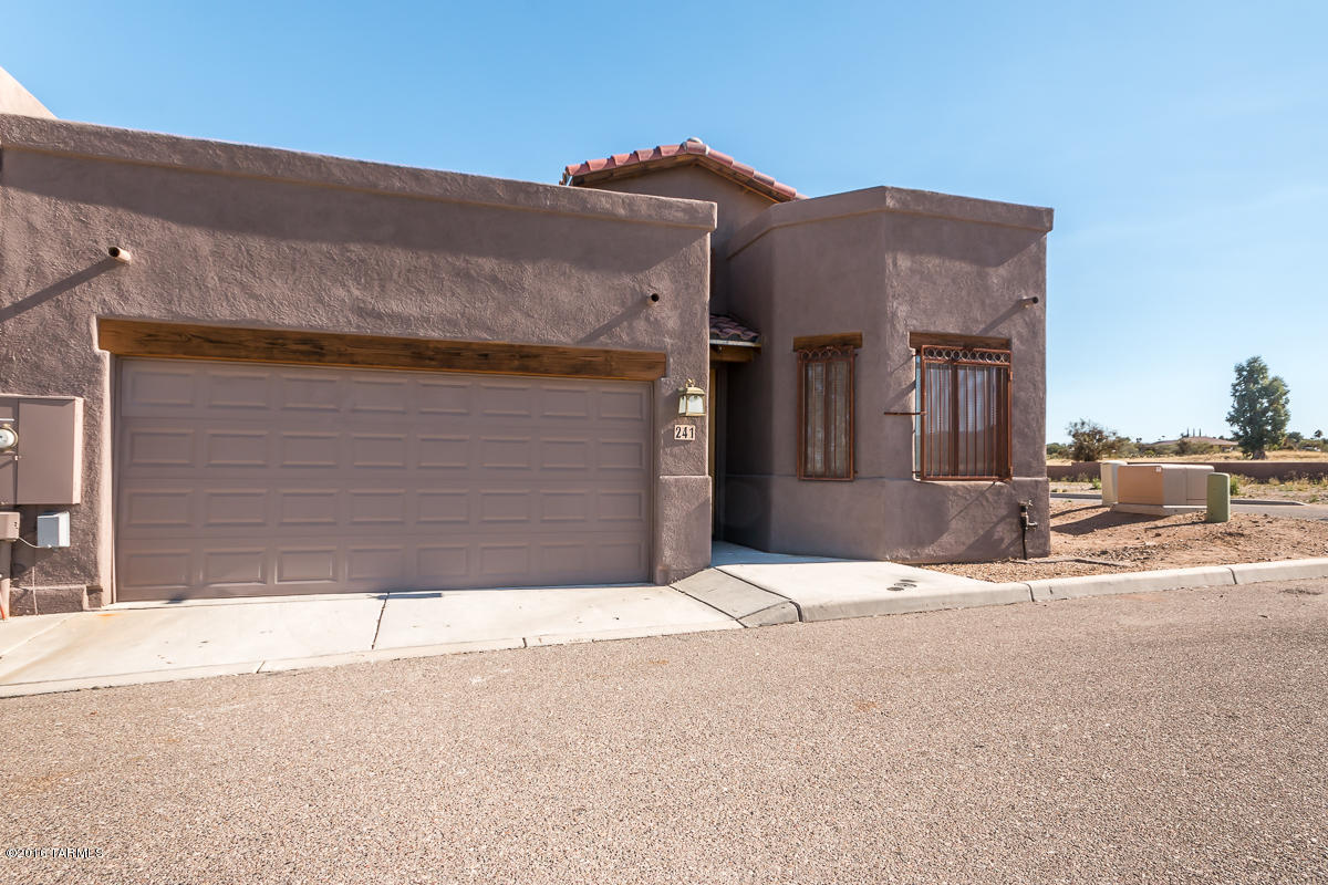 Crown Of Tucson Townhouses (1-96) - Residential