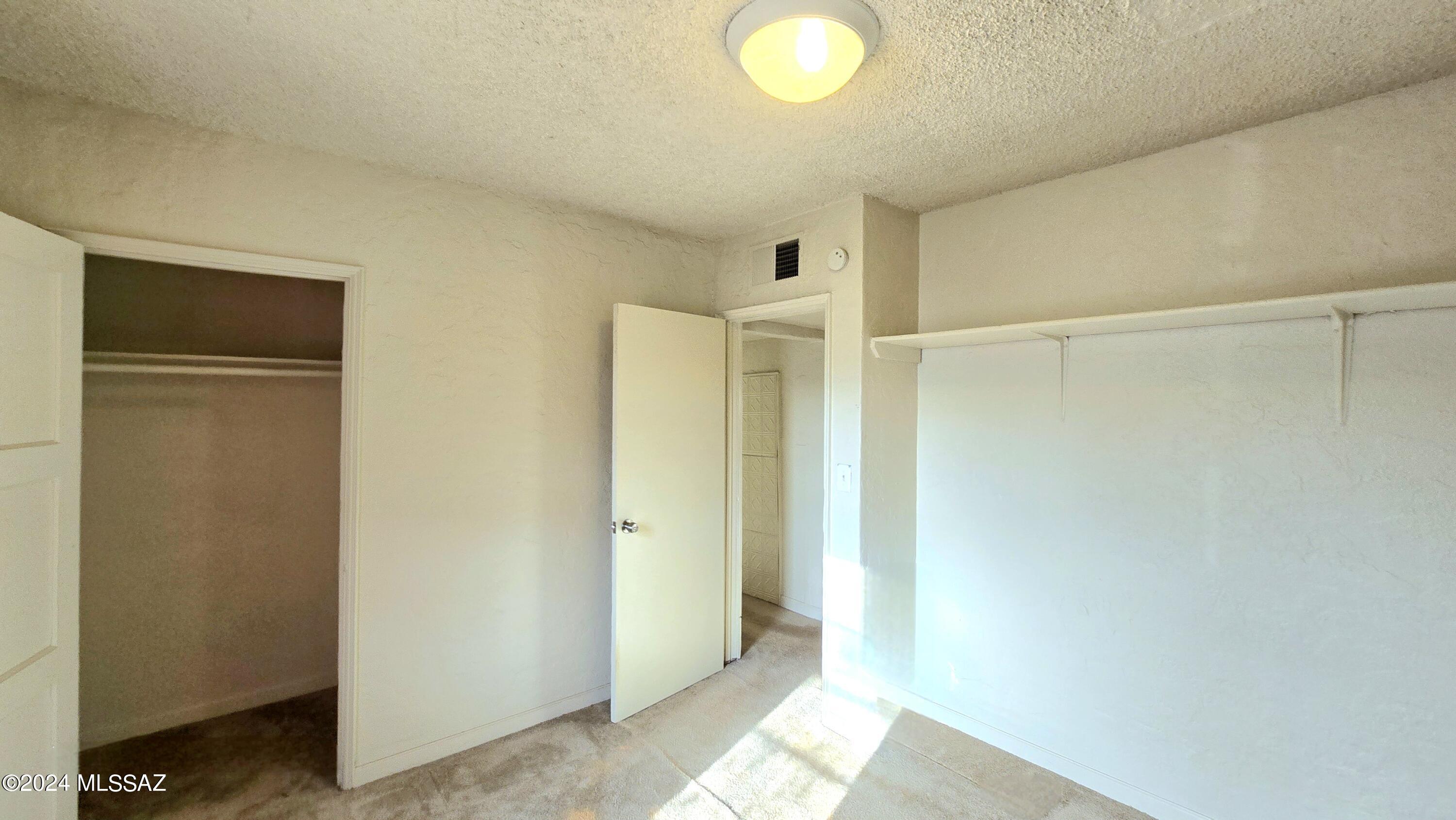 Catalina Poultry Acres NO 3 - Residential Lease