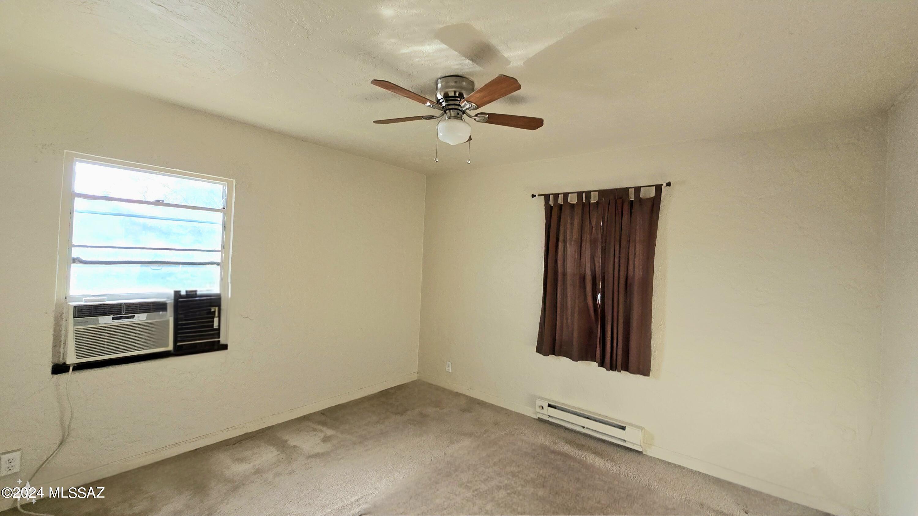 Catalina Poultry Acres NO 3 - Residential Lease
