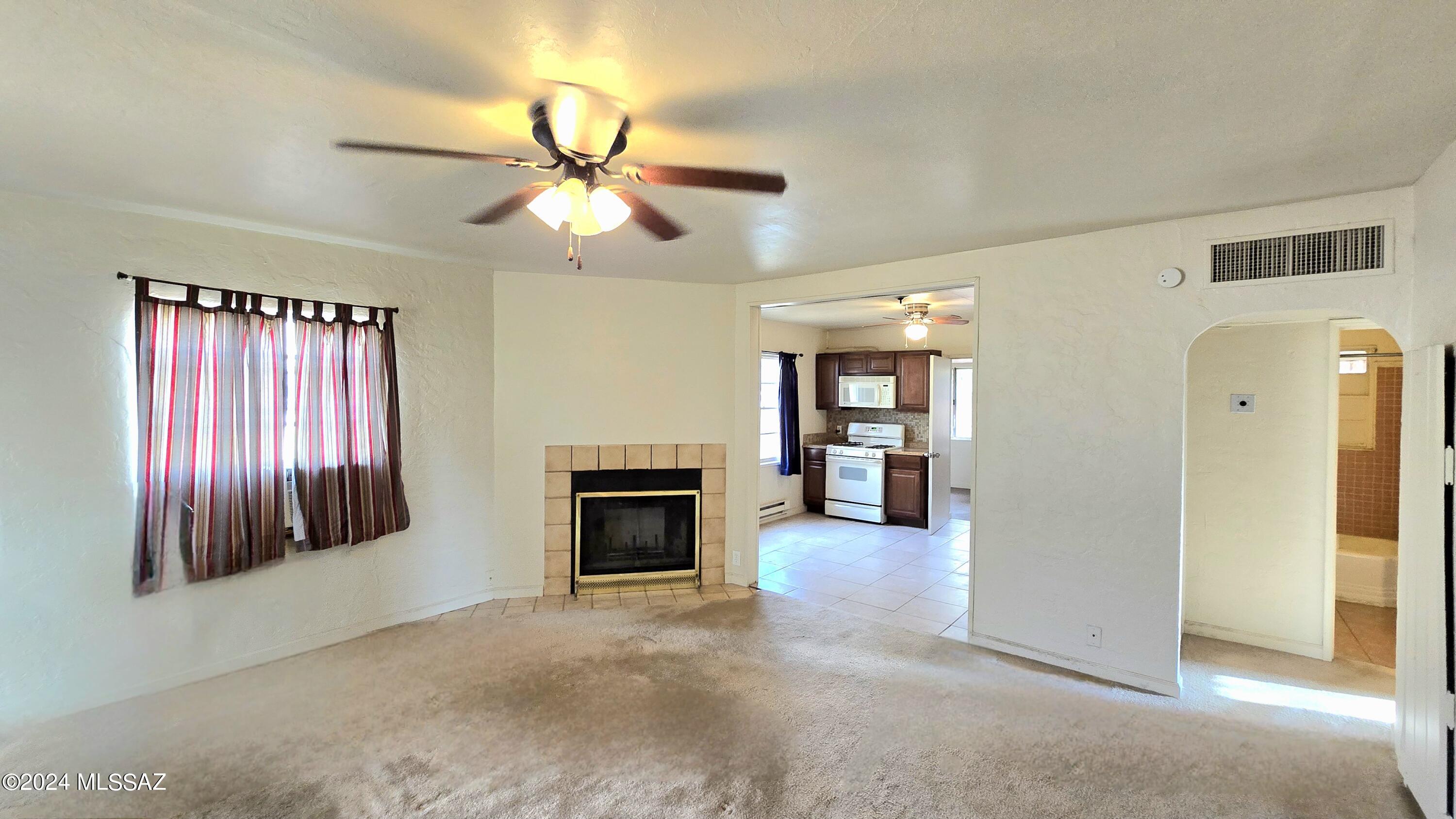 Catalina Poultry Acres NO 3 - Residential Lease