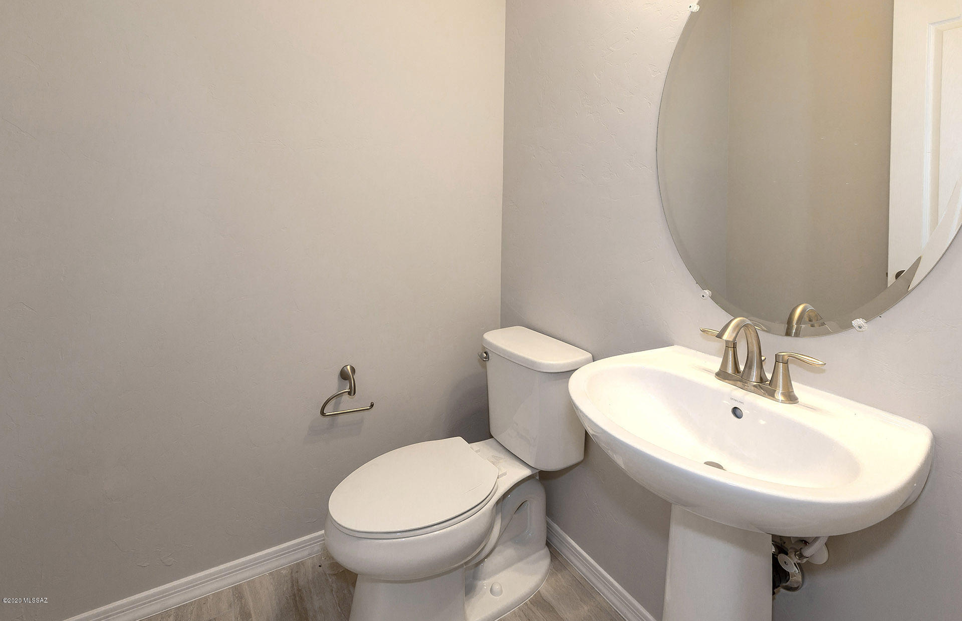 Camino De Oeste SQ20171600112 - Residential