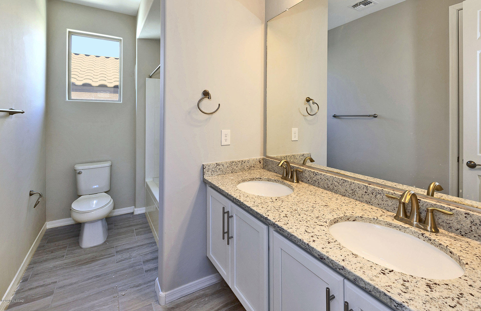 Camino De Oeste SQ20171600112 - Residential