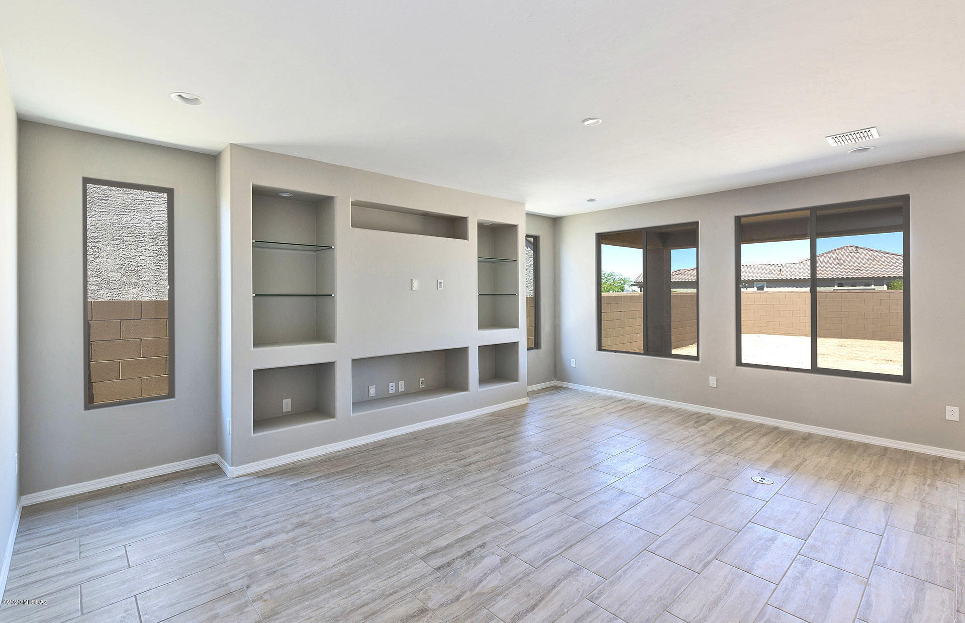 Camino De Oeste SQ20171600112 - Residential