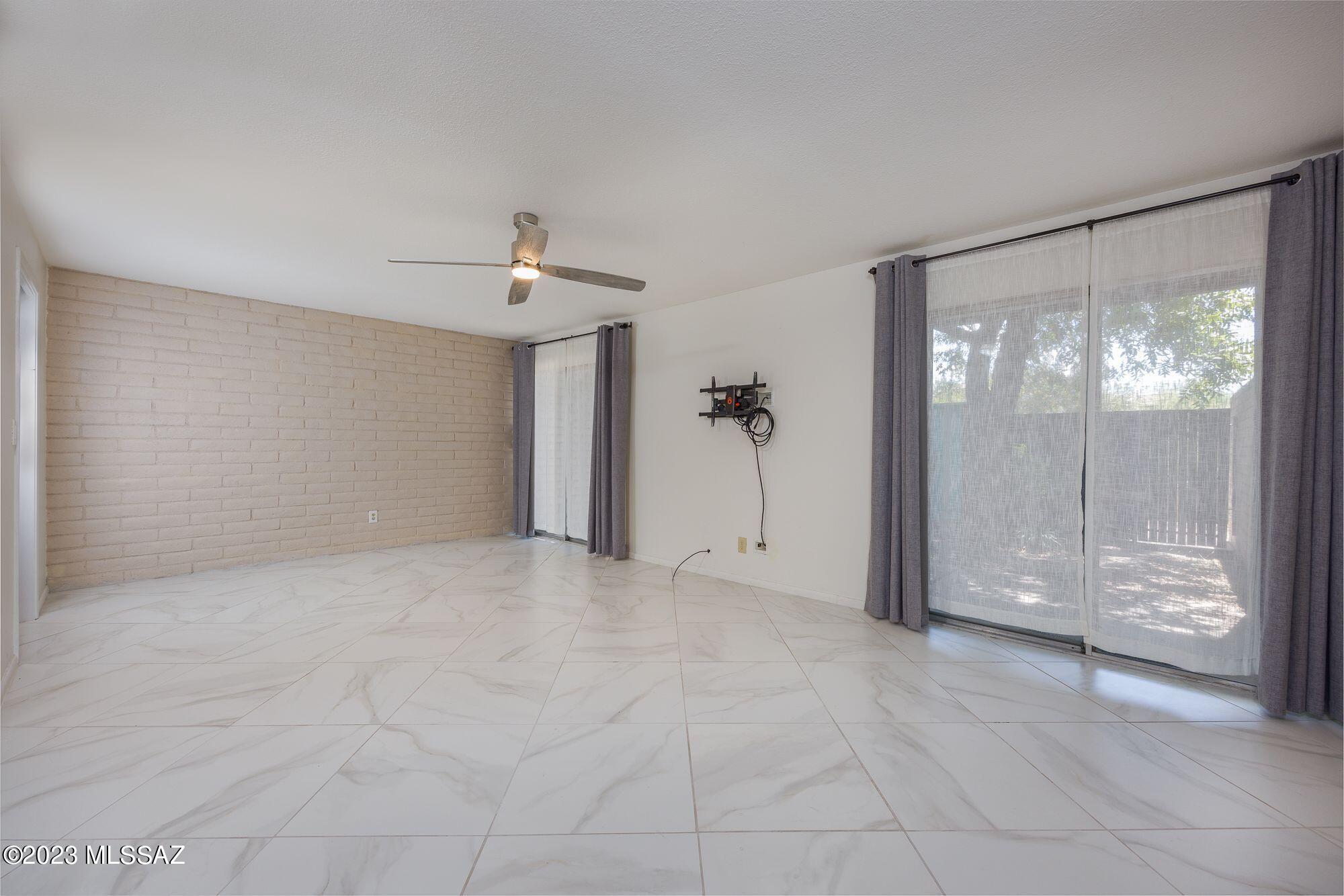 Orchard River (1-138) - Residential Lease