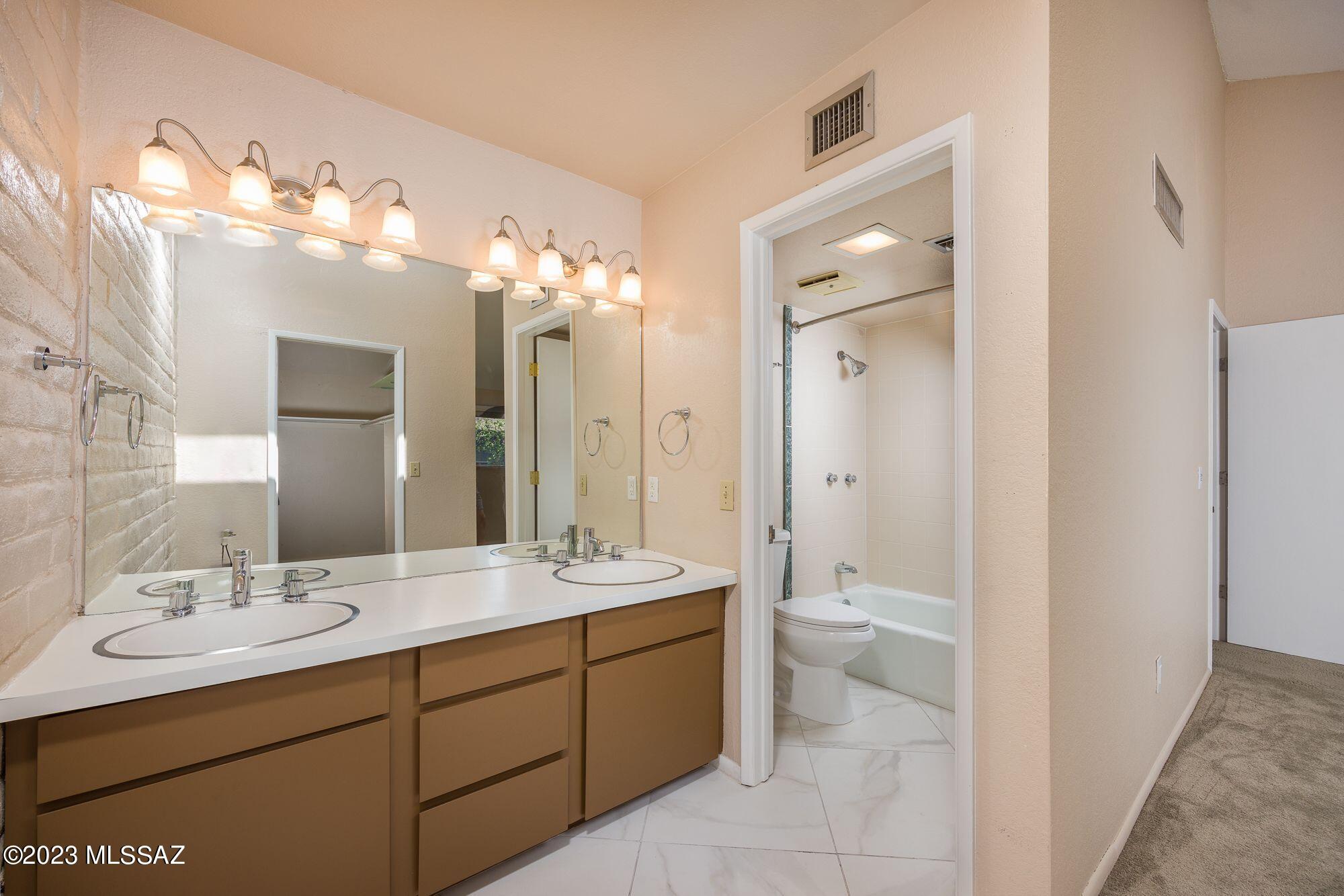Orchard River (1-138) - Residential Lease