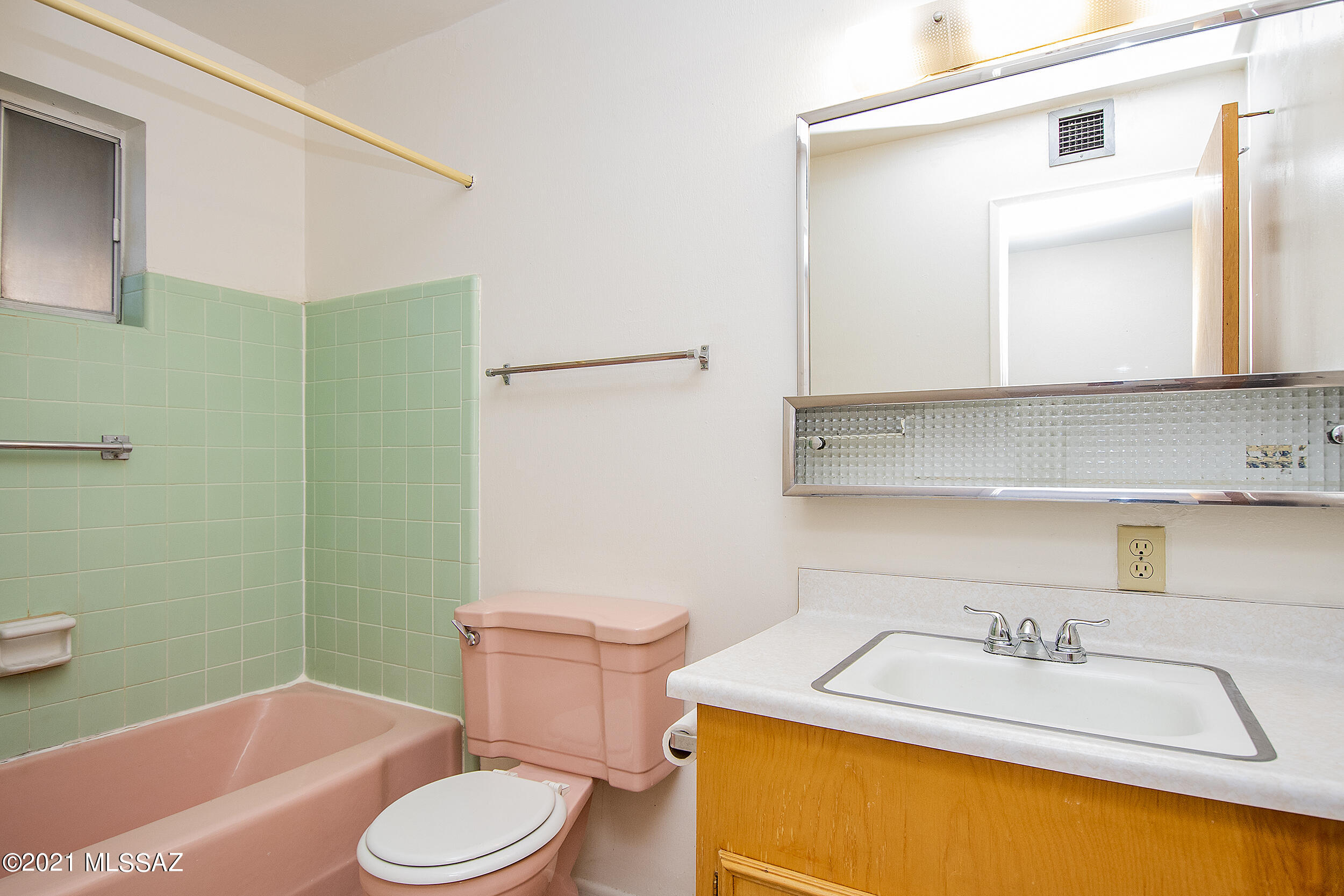 Villa Encanta Condo - Residential