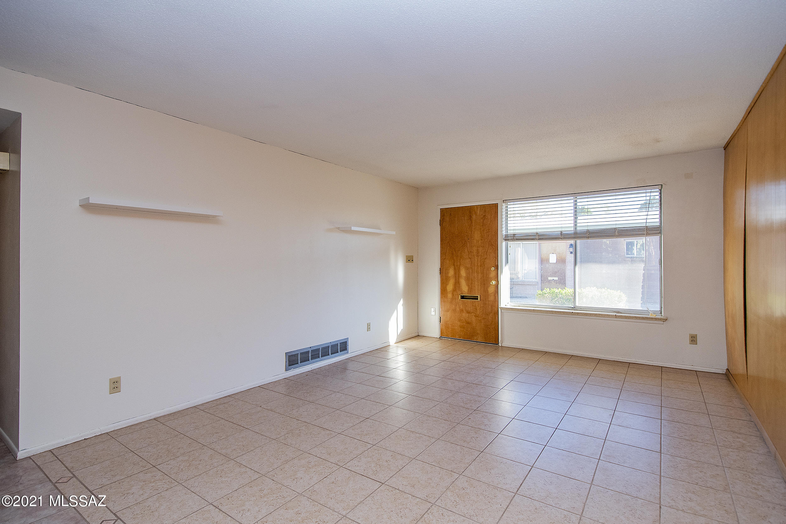 Villa Encanta Condo - Residential